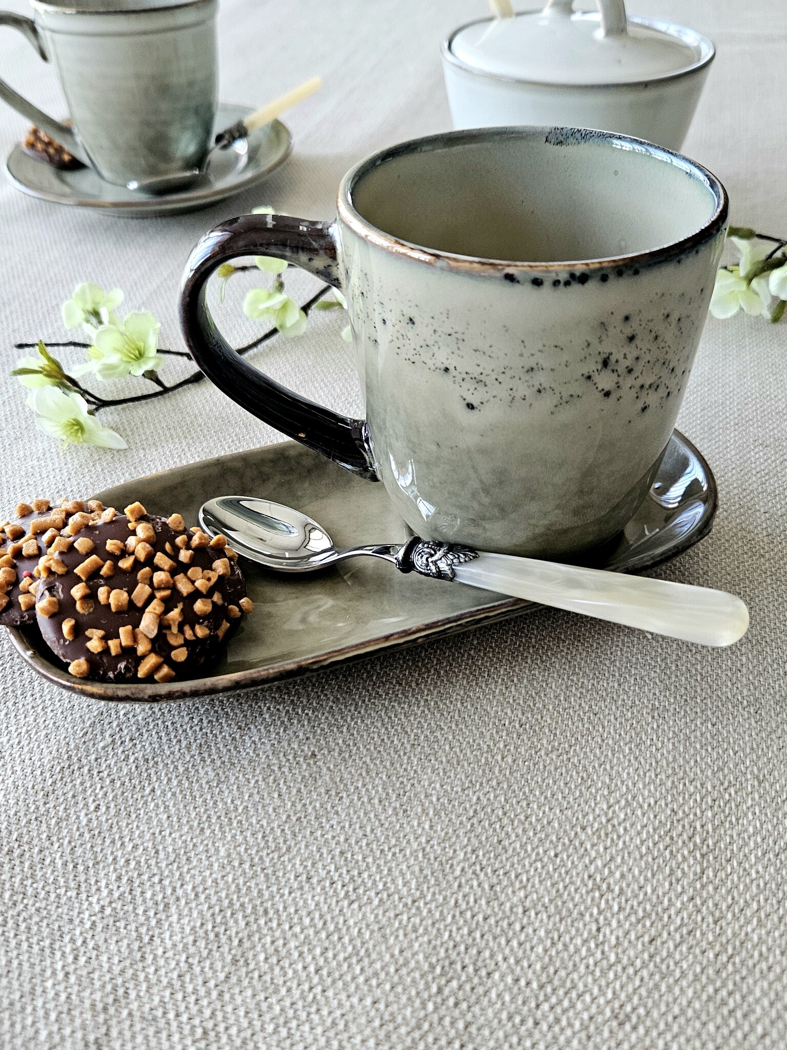 Cucharilla de té, pequeña, con mango Marfil (nácar)