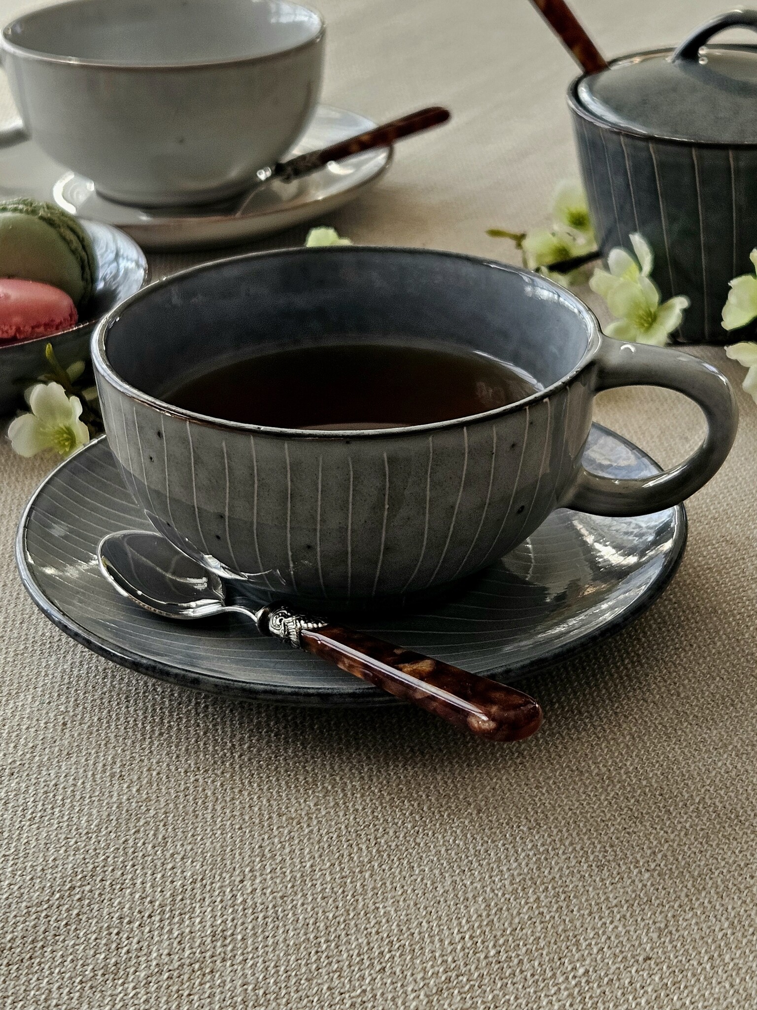 Cuillère à Thé, petite, avec manche Marron (motif tortue)