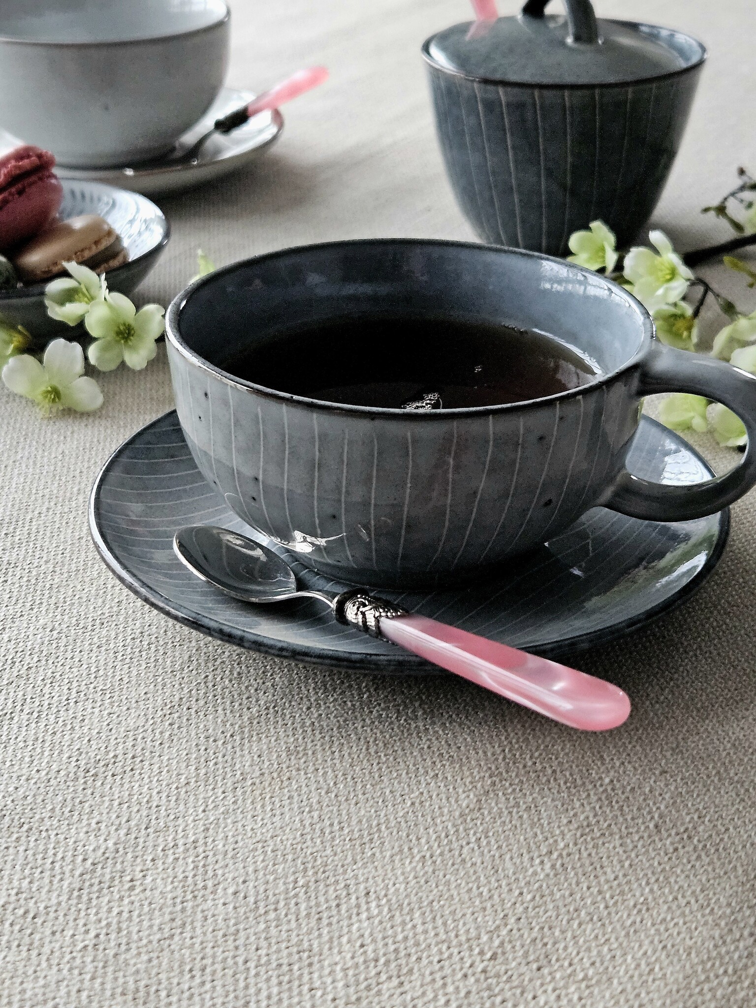 Cuillère à Thé, petite, avec manche Rose (nacré)
