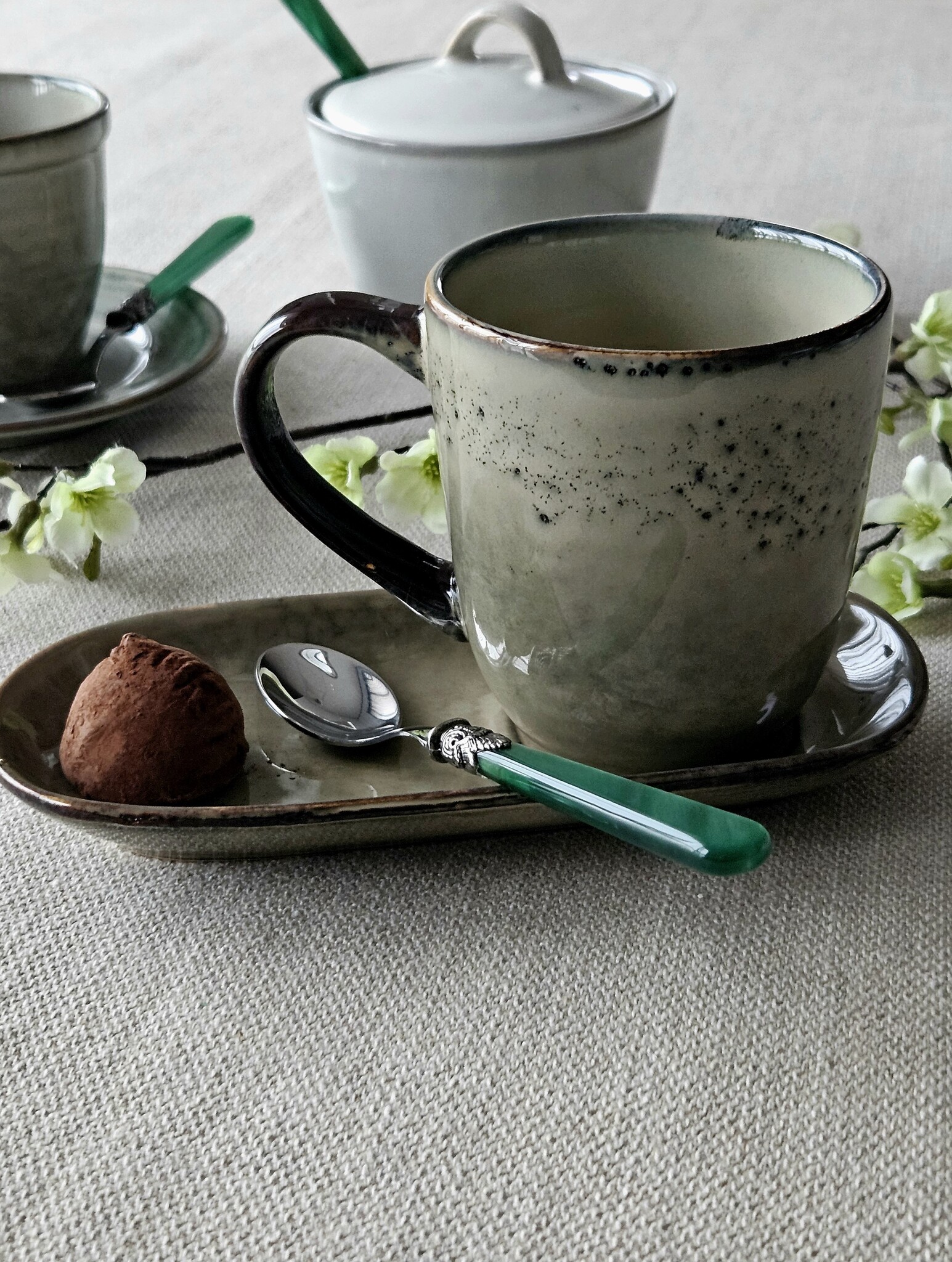 Teaspoon, small, with Green handle (mother-of-pearl)
