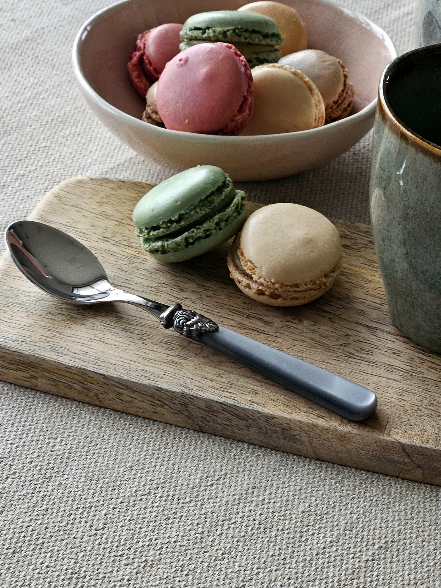 Teaspoon, with Gray handle (mother-of-pearl sheen)