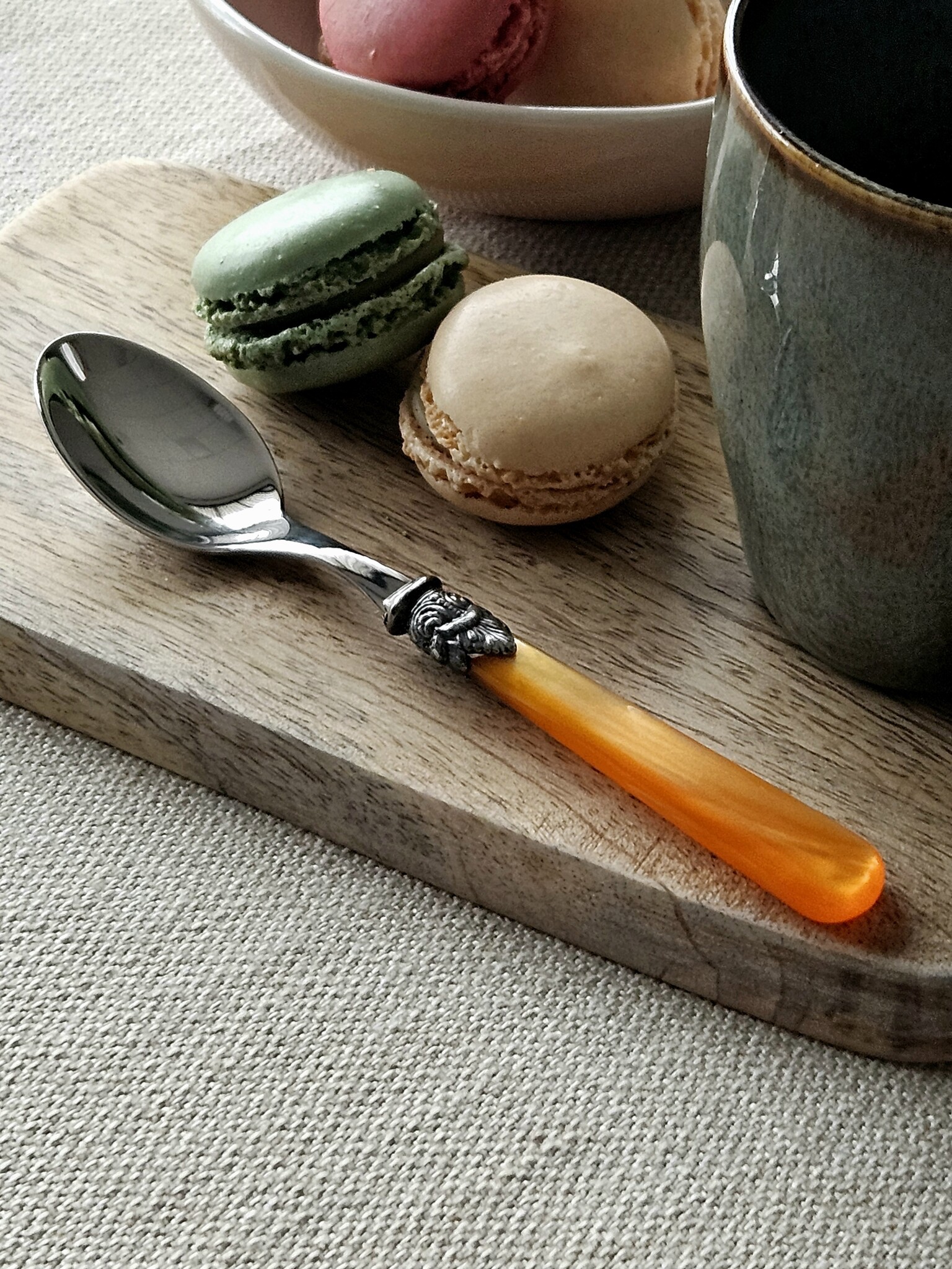 Teaspoon, with Orange handle (mother-of-pearl)