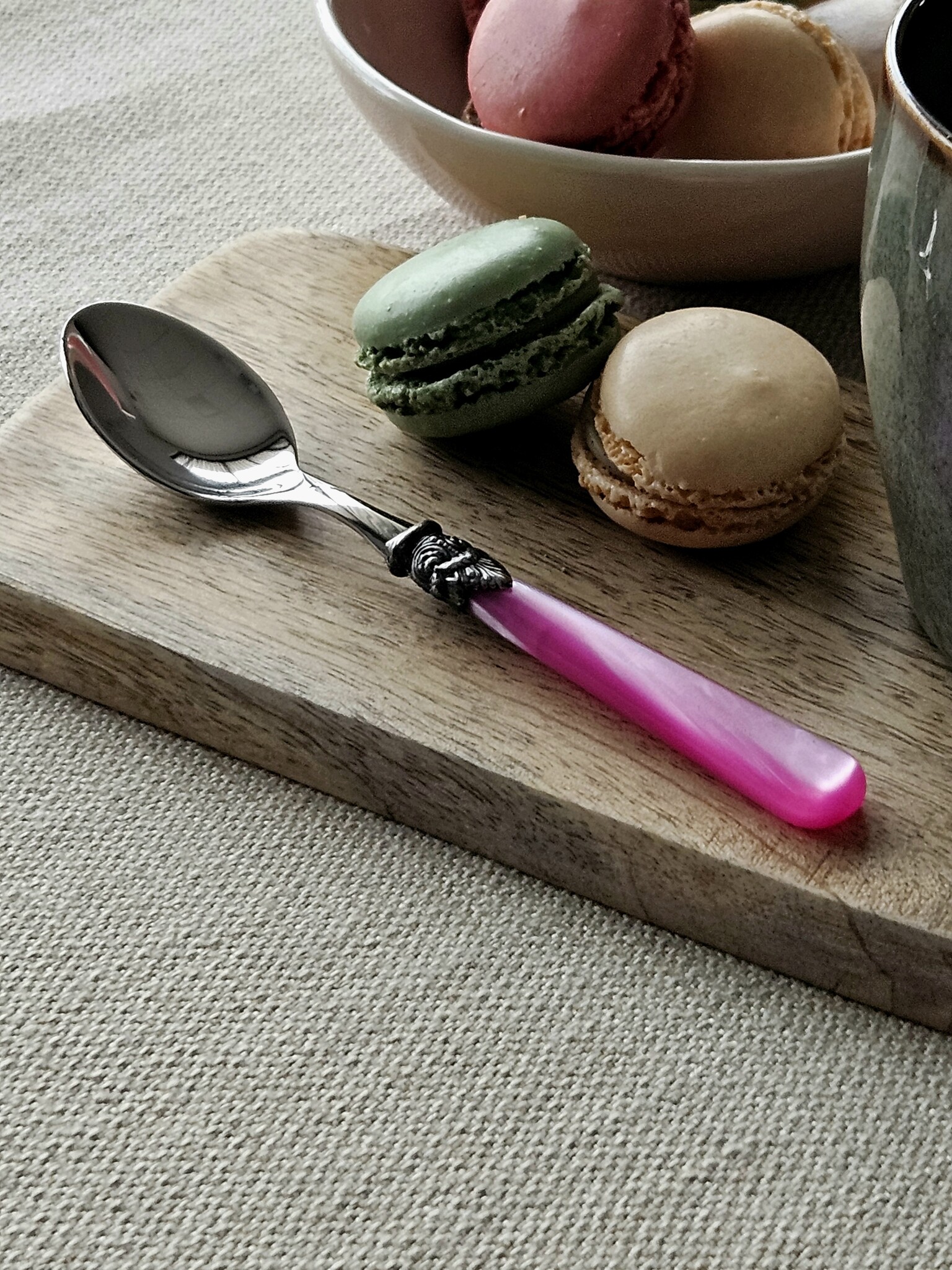 Cuillère à Thé, avec manche Fuchsia (nacré)