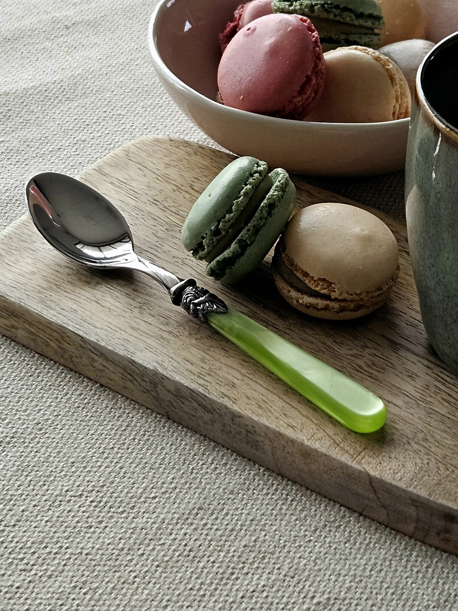 Teaspoon, with Light Green handle (mother-of-pearl sheen)