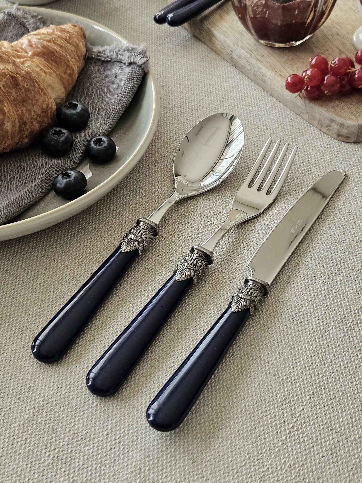 3-teiliges Besteckset, 1 Person, Blau (matt), perfect als Frühstückbesteck