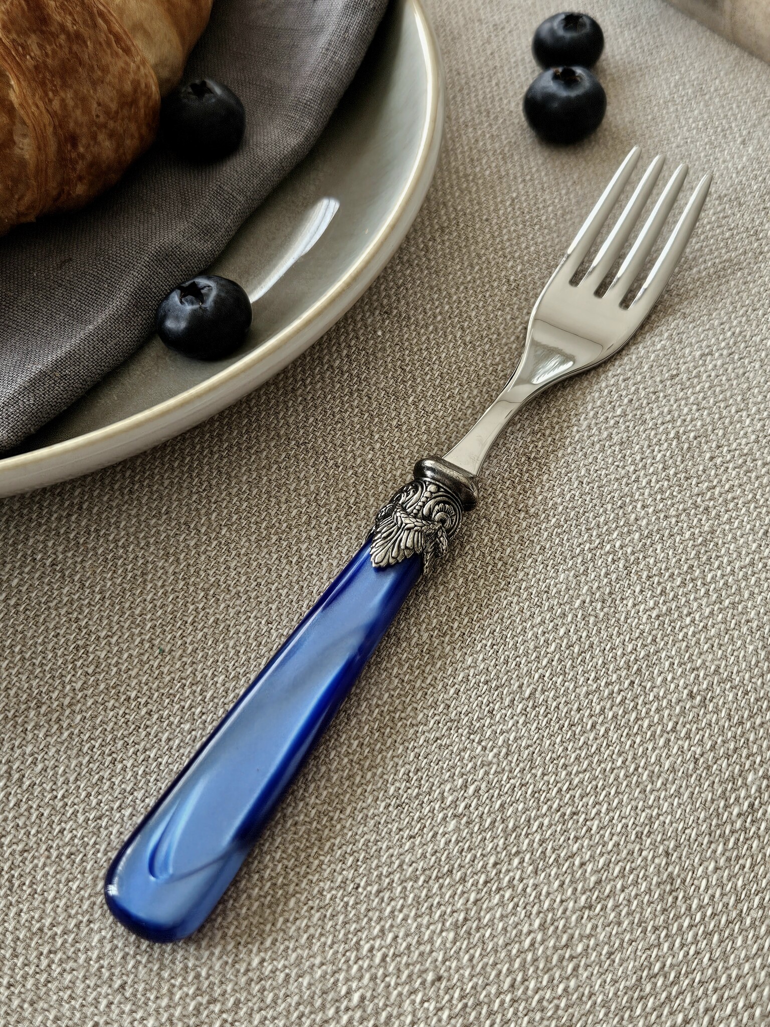 Tenedor, Azul (nácar), Desayuno