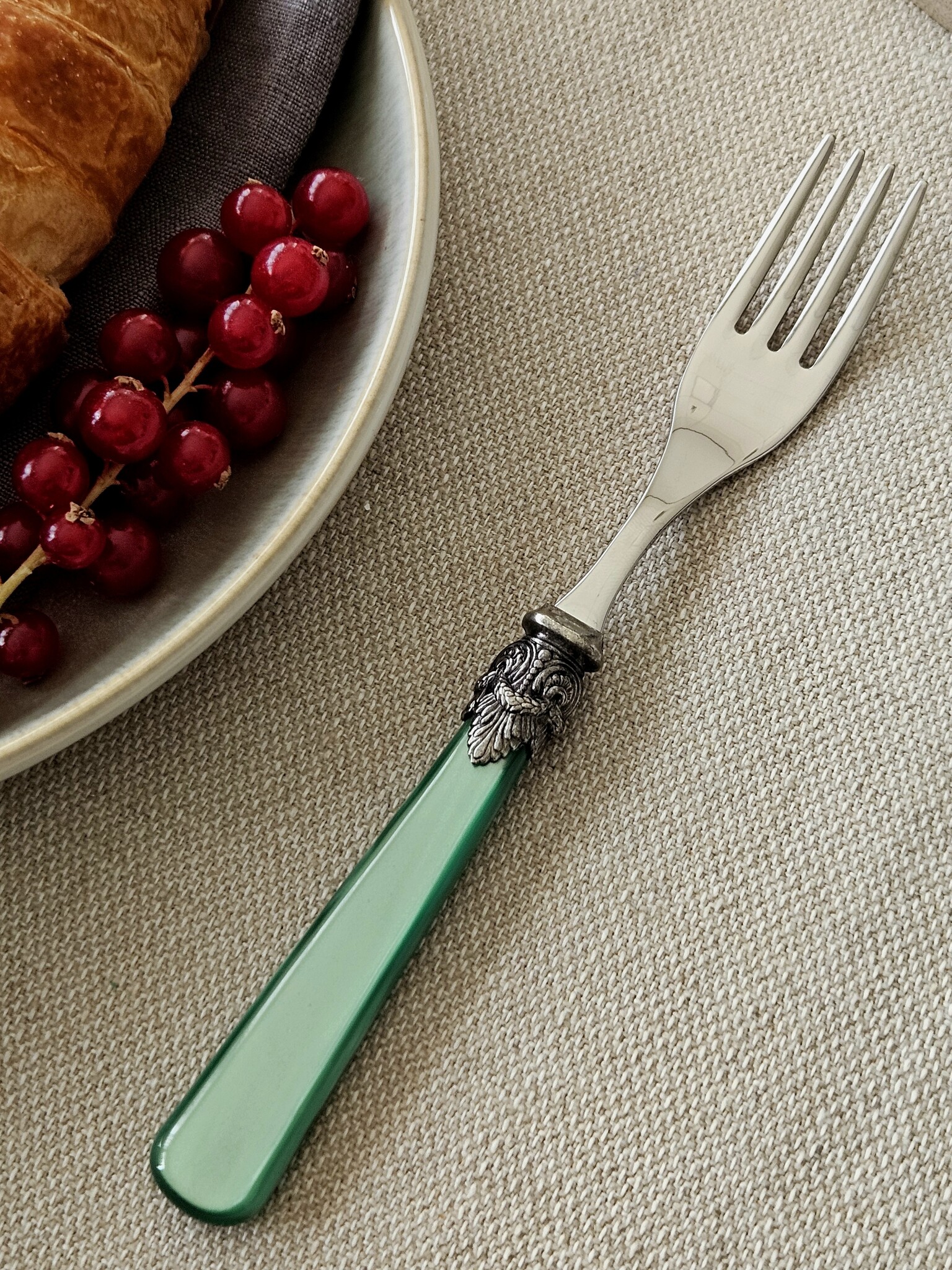 Tenedor, Verde (nácar), Desayuno