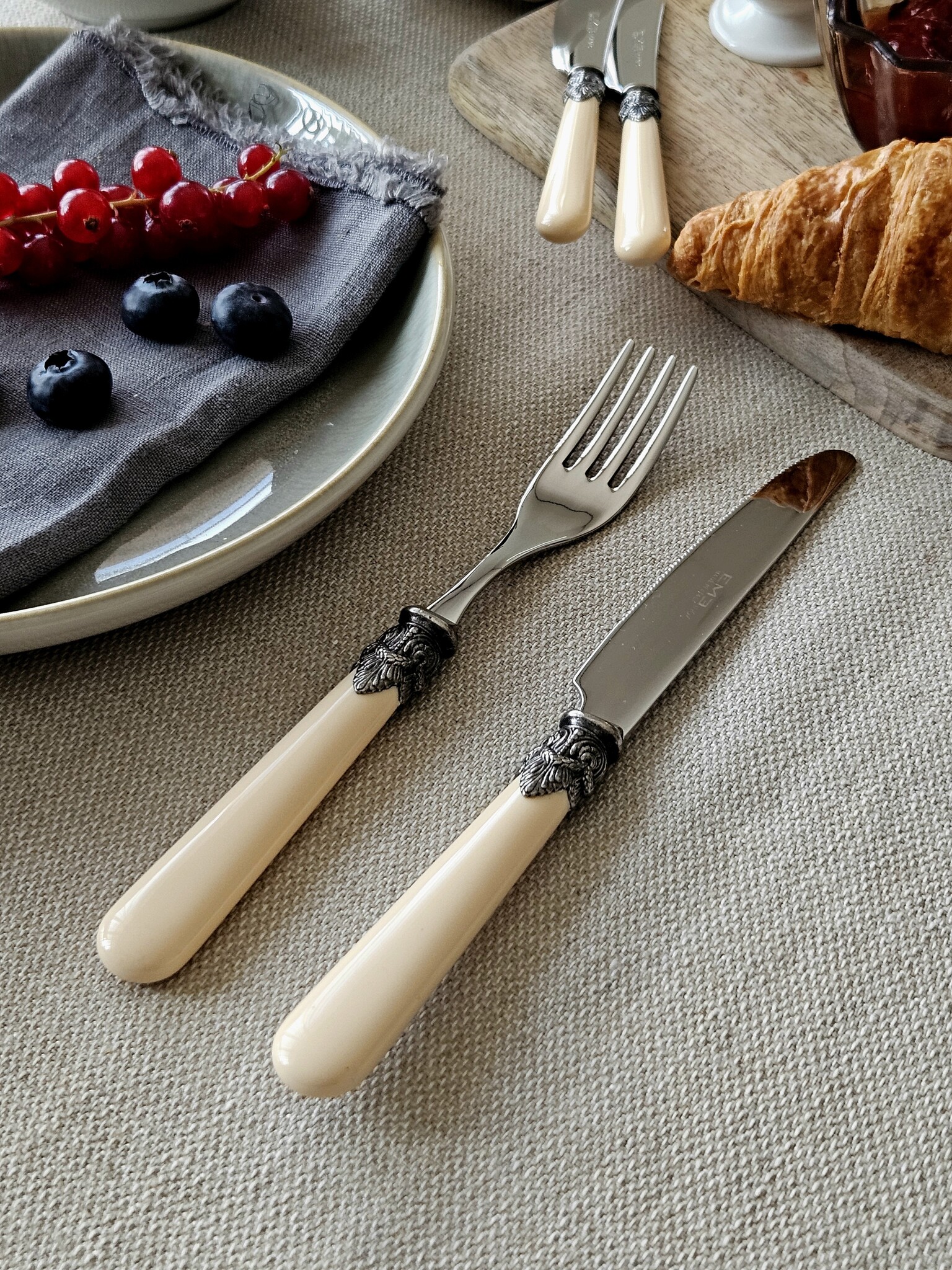 Knife, Ivory (plain), Breakfast