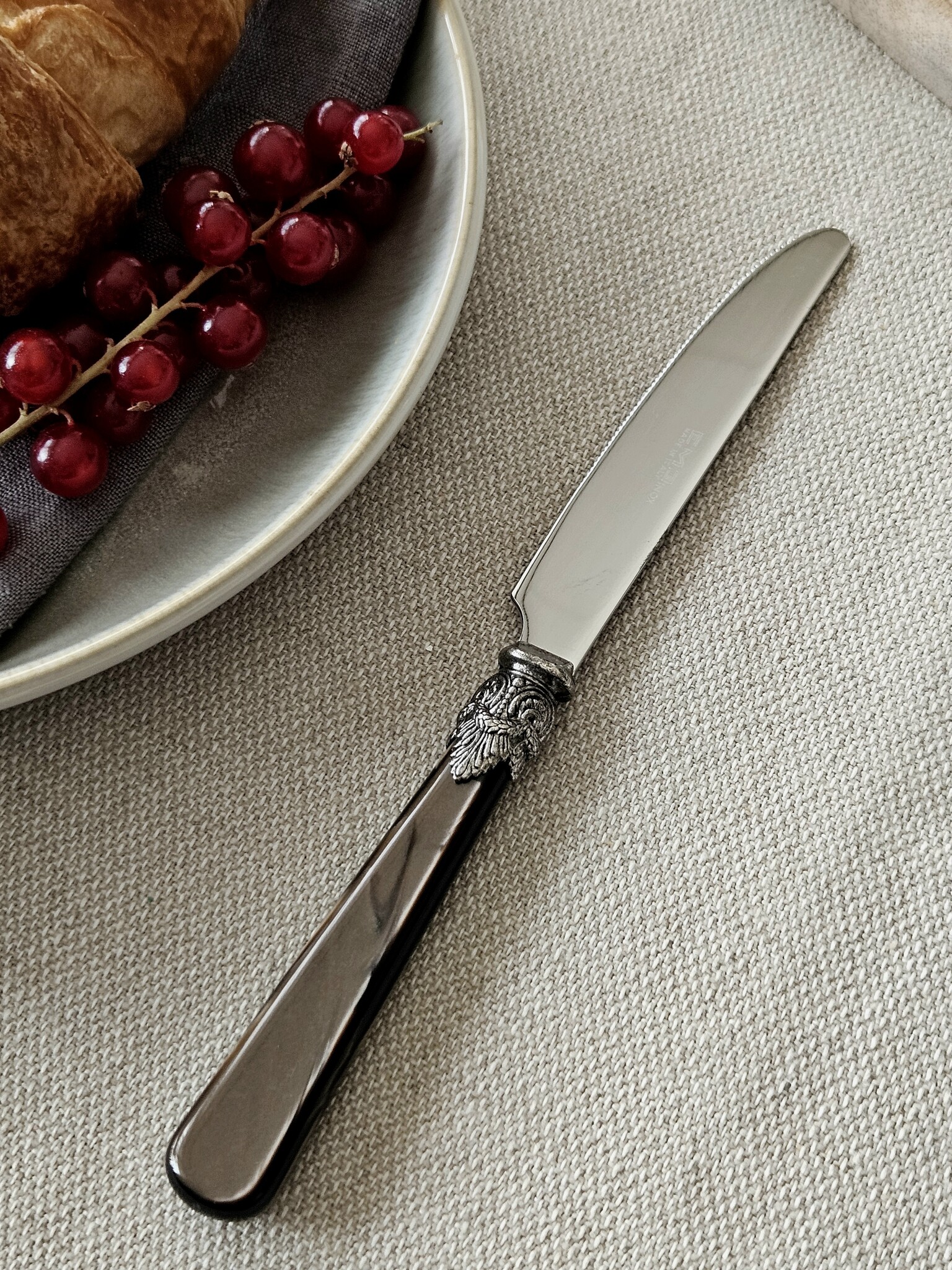 Knife, Brown (mother-of-pearl sheen), Breakfast