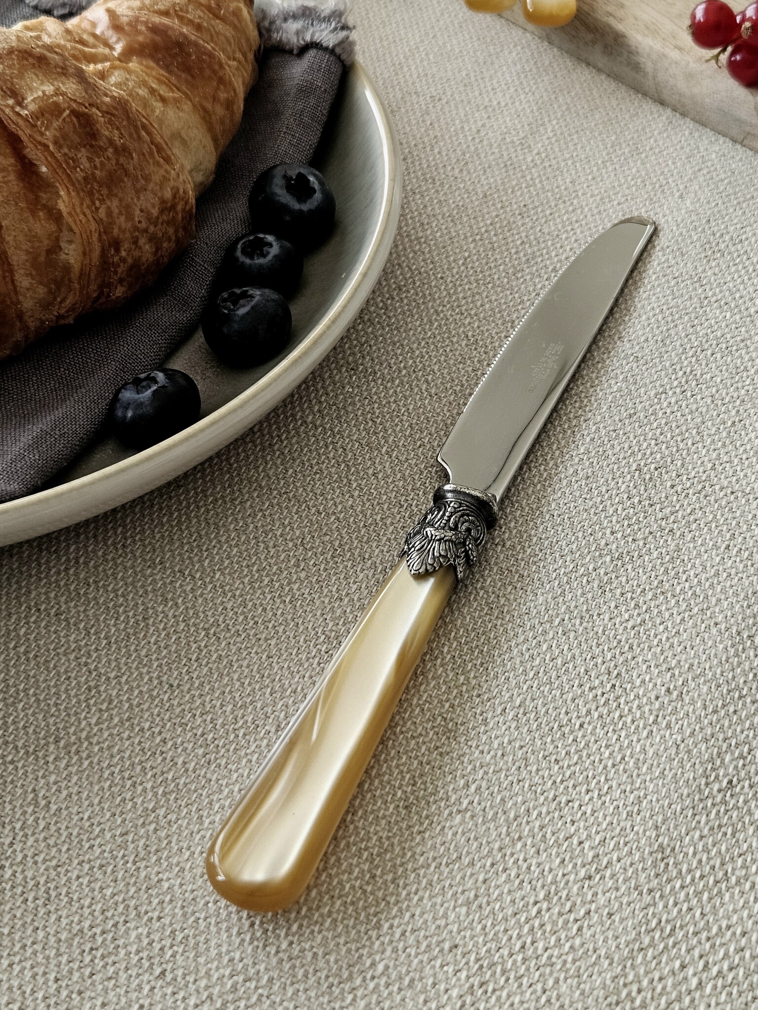 Knife, Honey Gold (mother-of-pearl), Breakfast