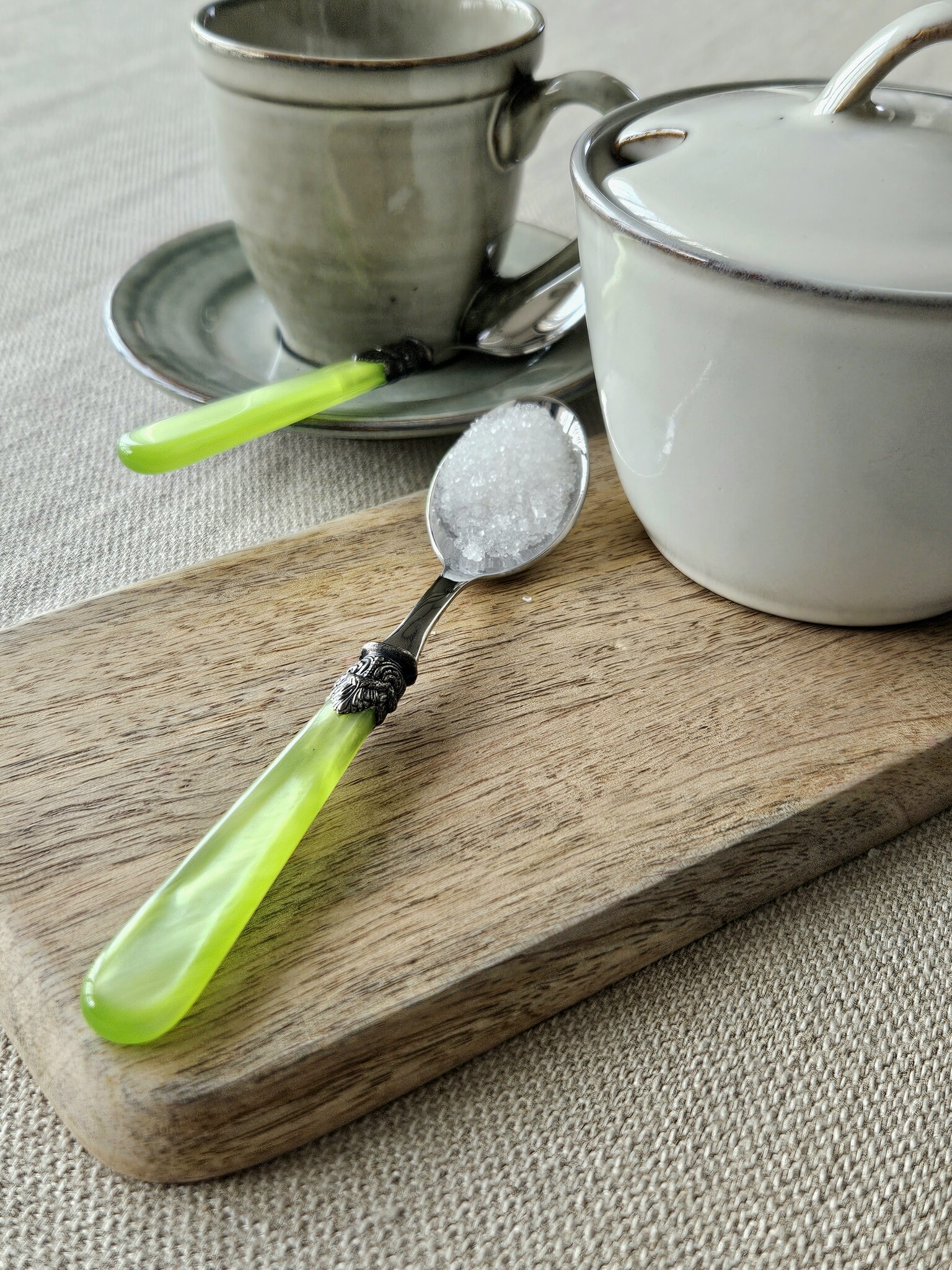 Sugar spoon, Light Green (mother-of-pearl)