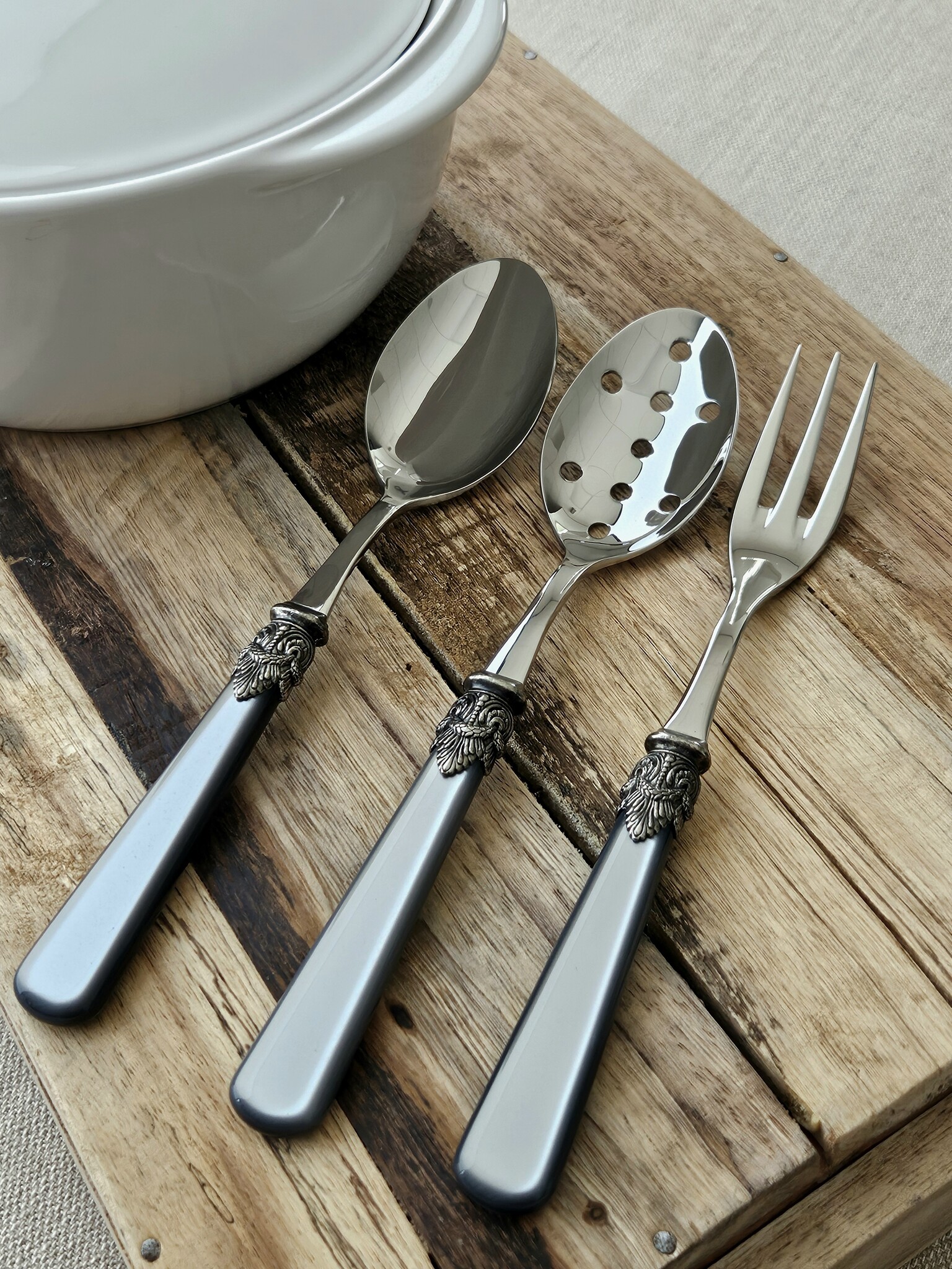 Serving spoon, Gray (mother-of-pearl sheen)