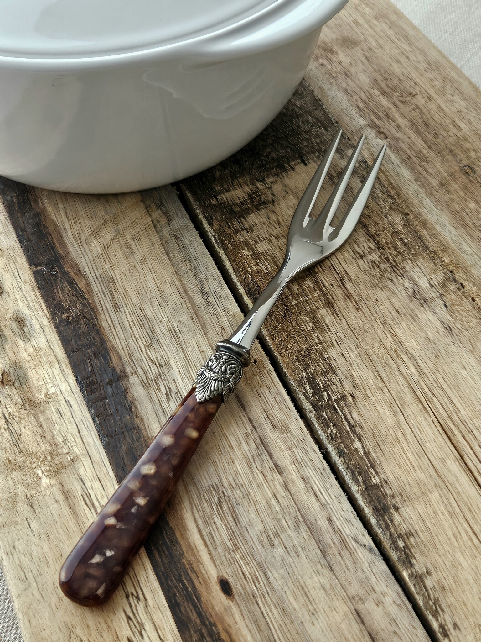 Serving fork, Brown (turtle motif)