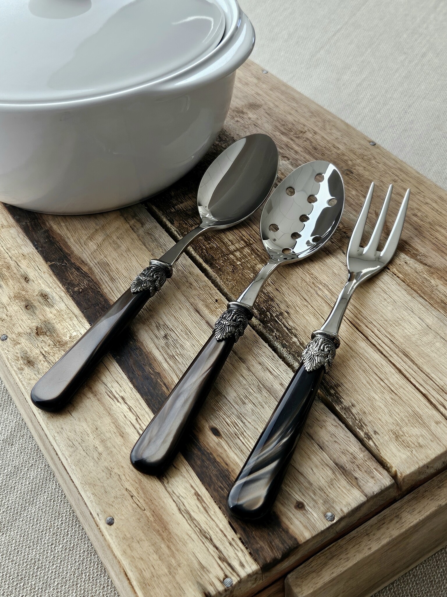 Tenedor para servir, Márron (brillo nácar)