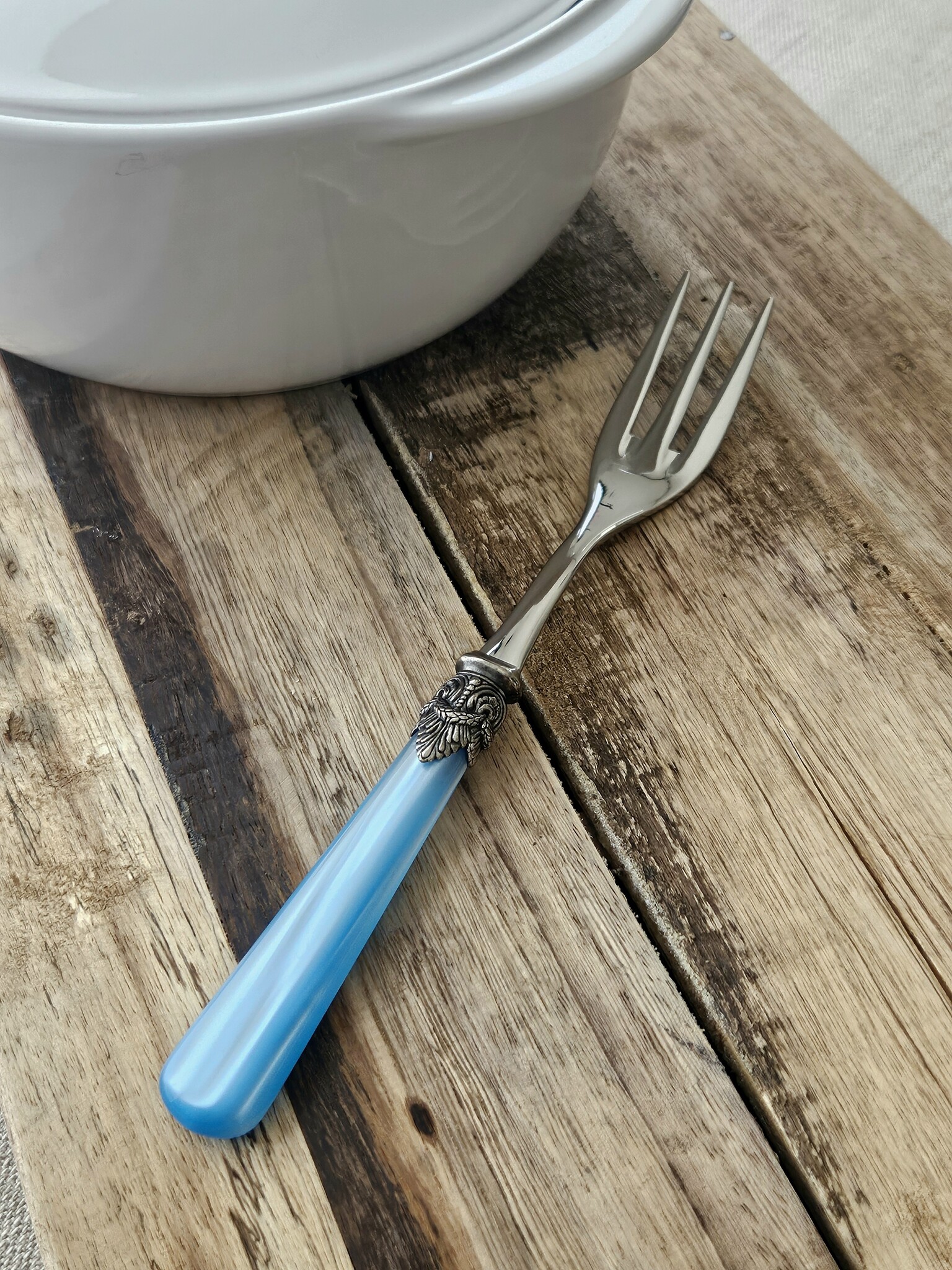 Serving fork, Light Blue (mother-of-pearl sheen)