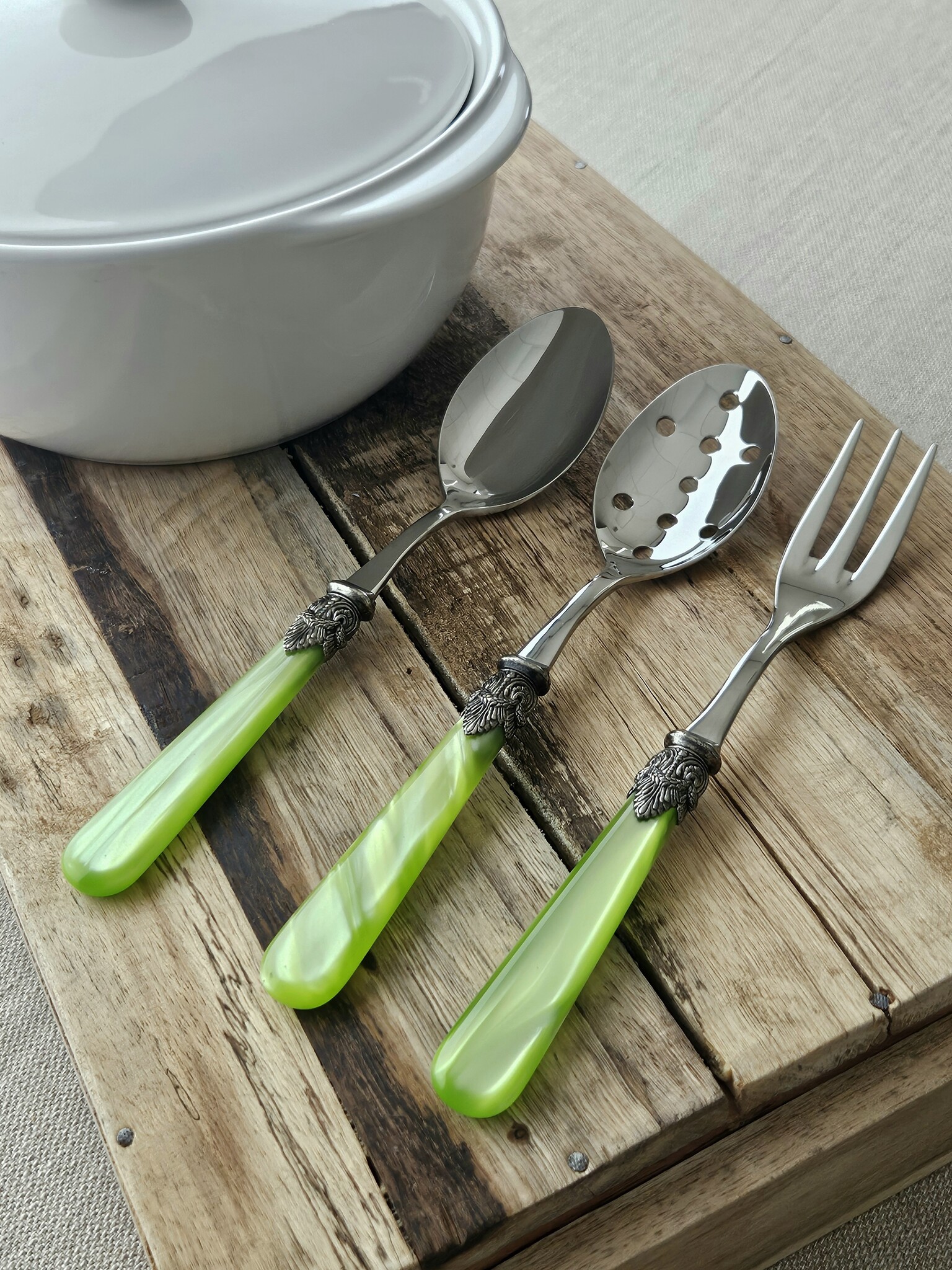 Cuillère à fentes, Vert Clair (éclat nacré)