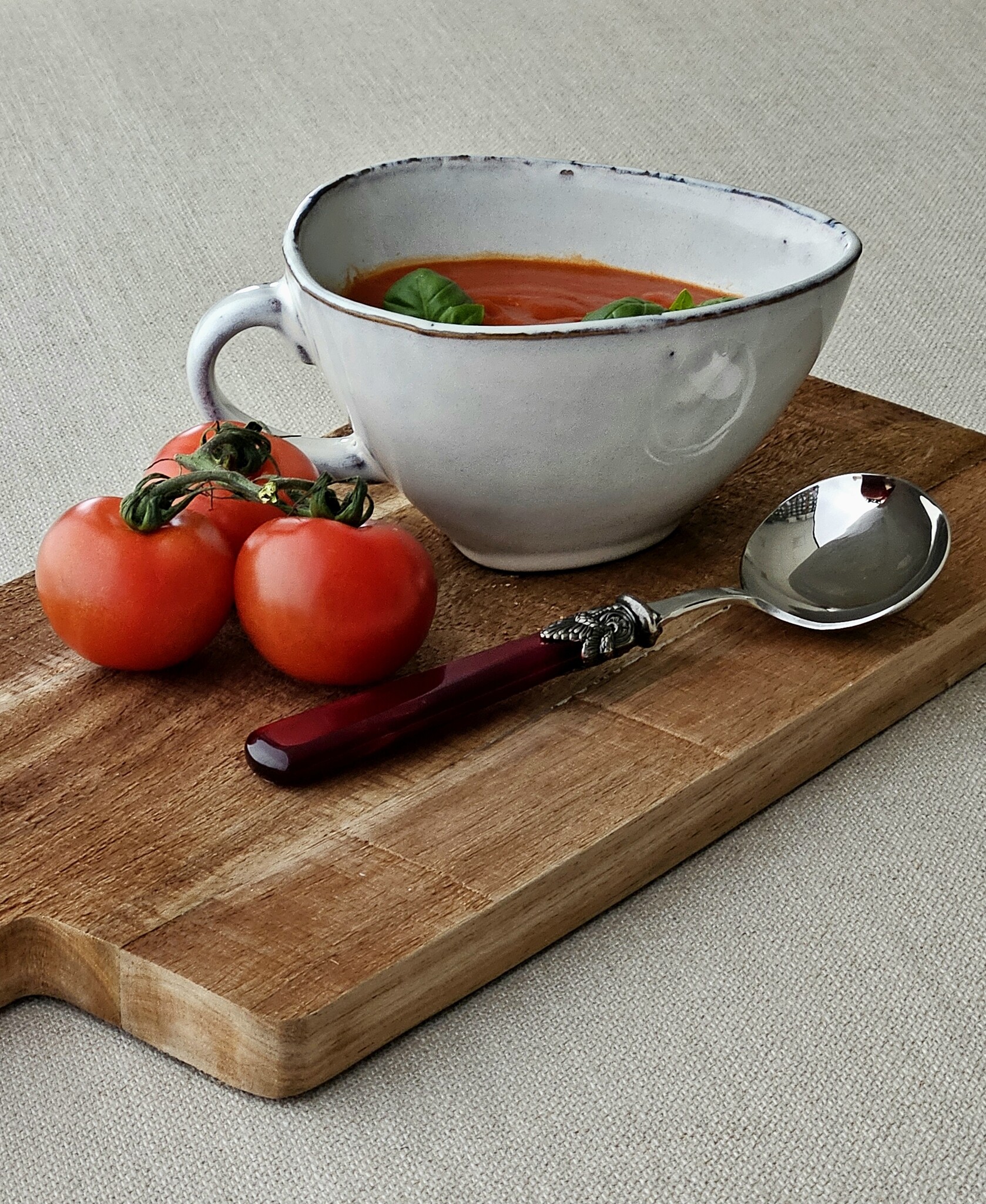 Gravy ladle, Red (mother-of-pearl sheen)
