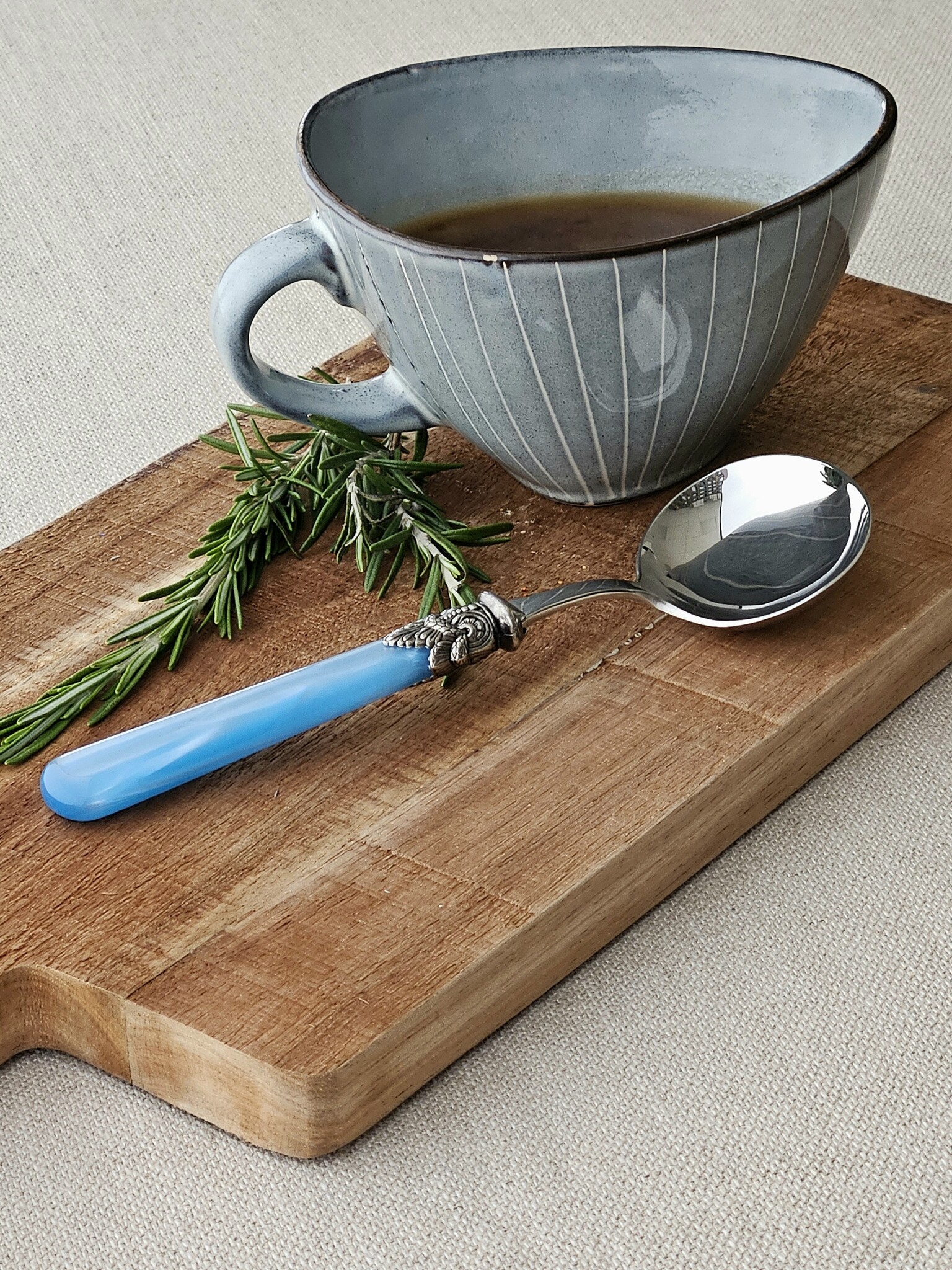 Gravy ladle, Light Blue (mother-of-pearl sheen)