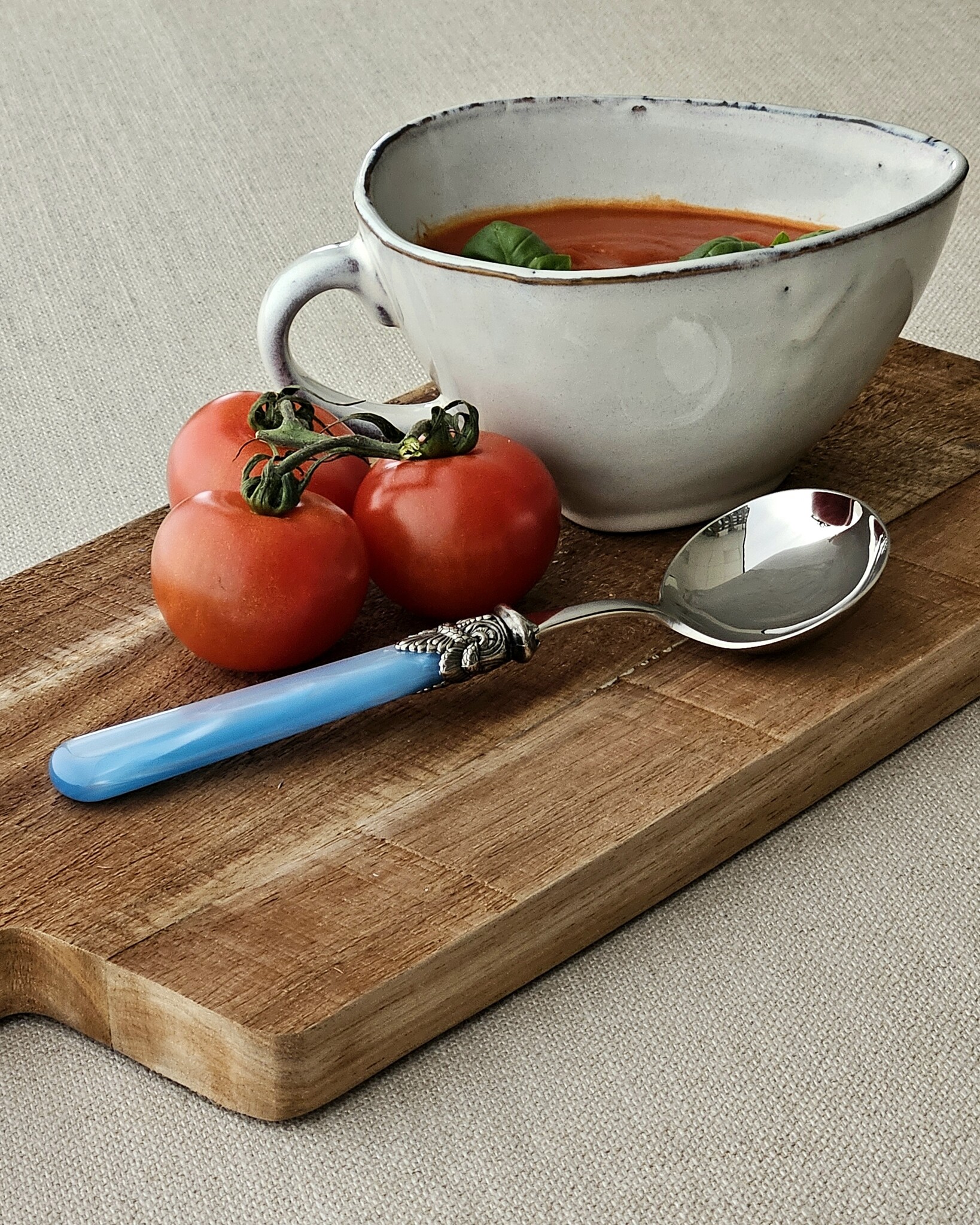 Gravy ladle, Light Blue (mother-of-pearl sheen)