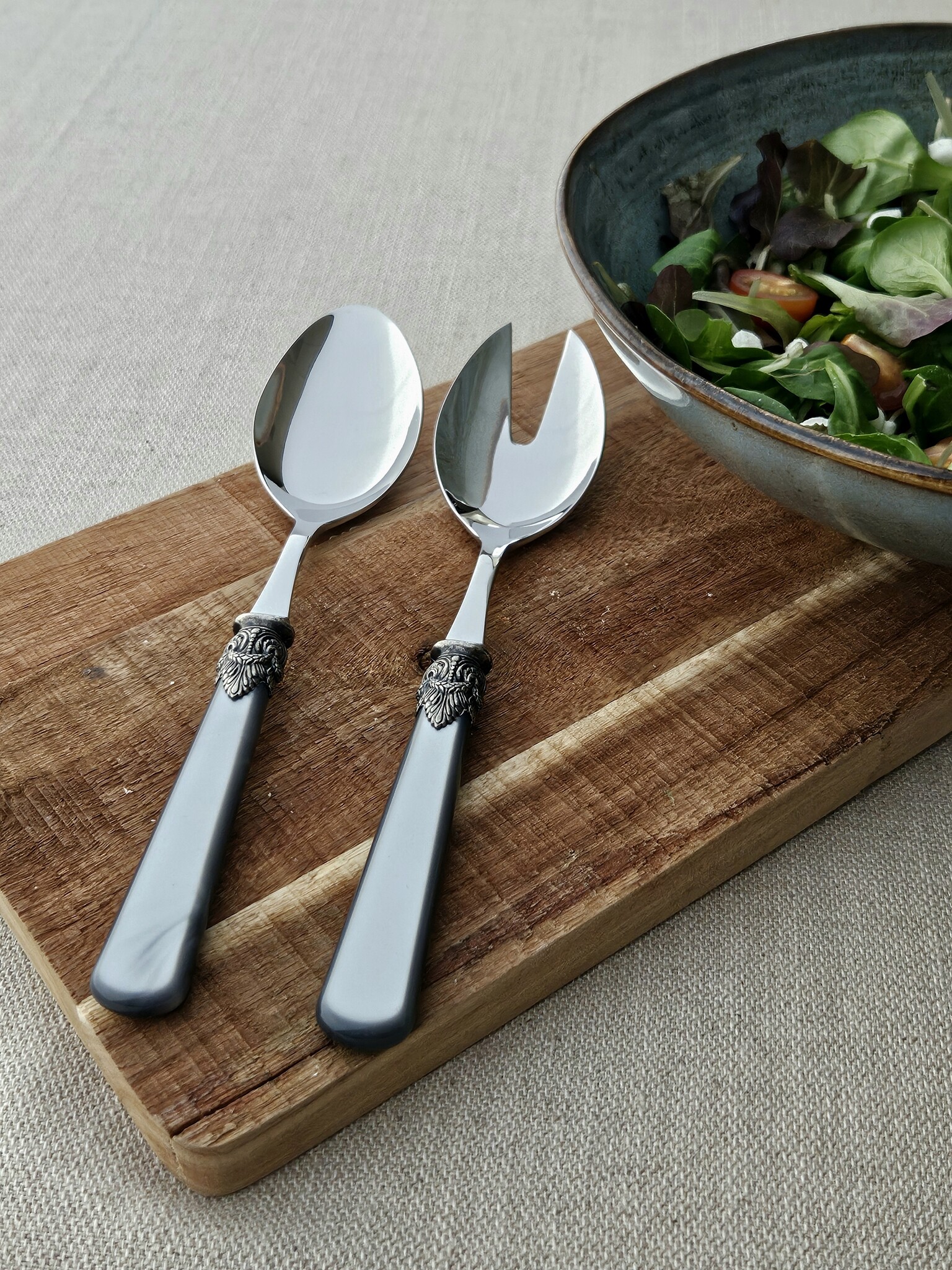 2-teiliges Salatbesteck (Salatlöffel und Salatgabel), Grau (perlmutt), EME Napoleon