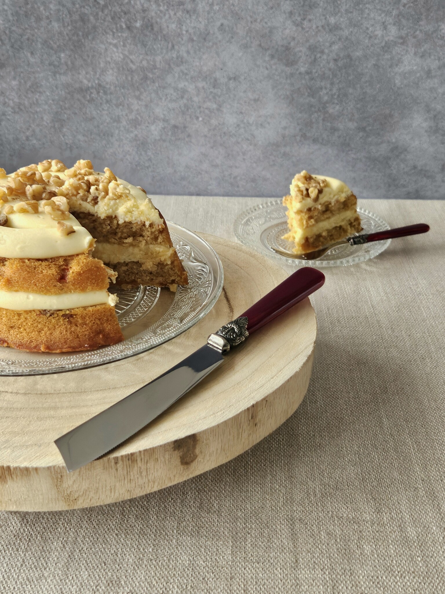 Cake knife, Red (mother-of-pearl)