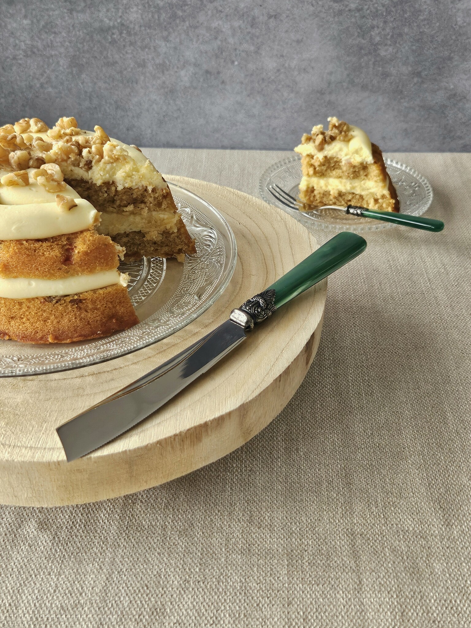 Cake knife, Green (mother-of-pearl sheen)