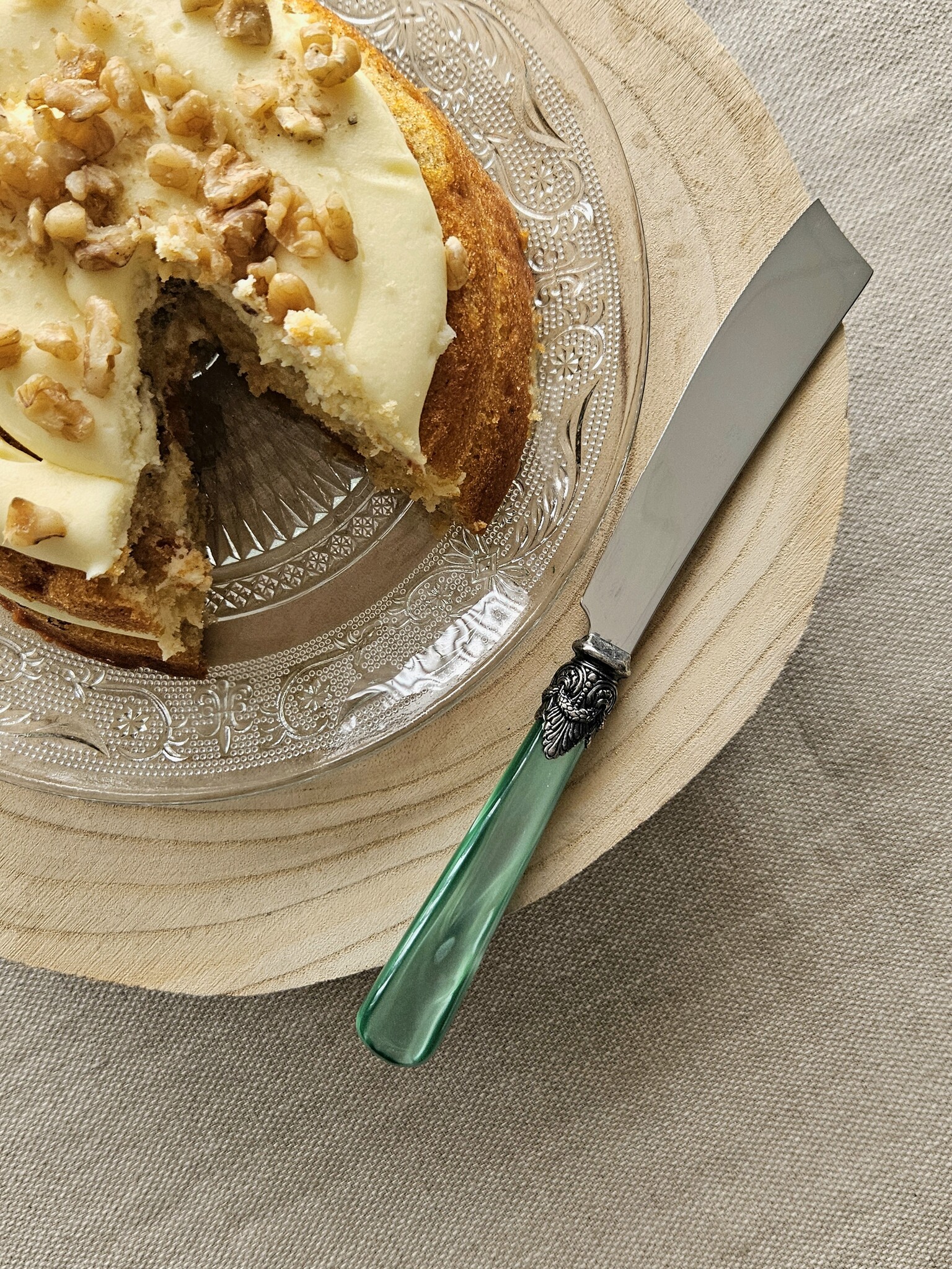 Cake knife, Green (mother-of-pearl sheen)
