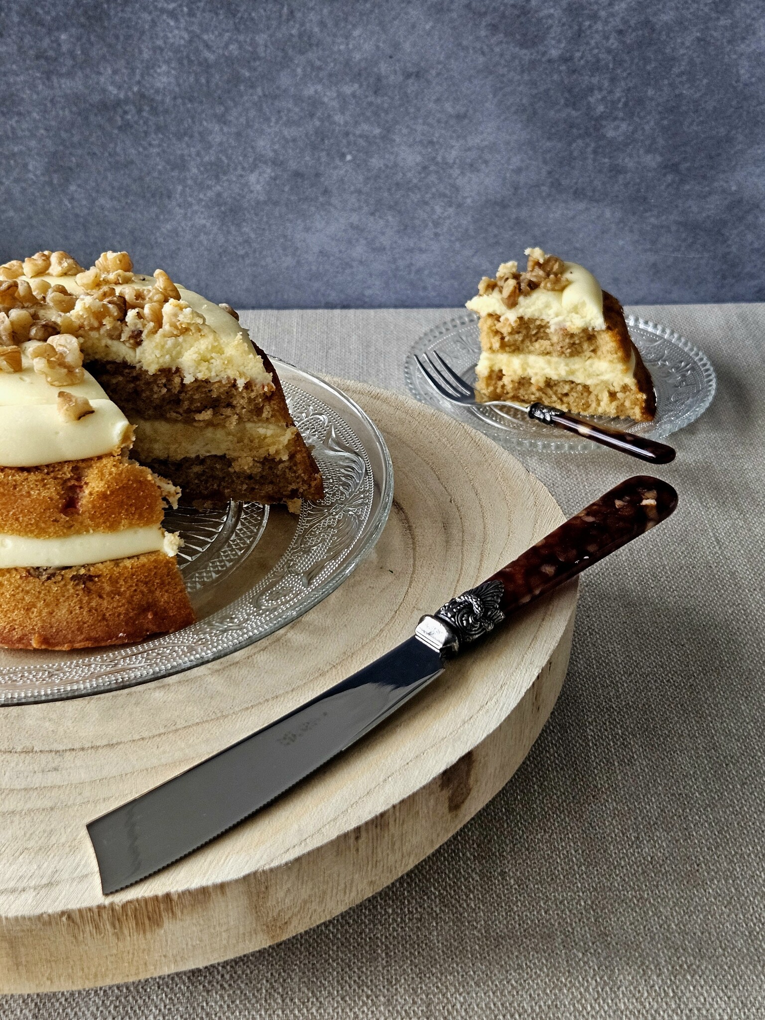 Cake knife, Brown (turtle motif)