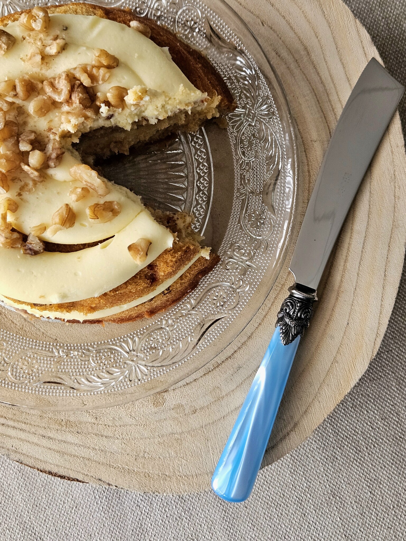Cake knife, Light Blue (mother-of-pearl sheen)