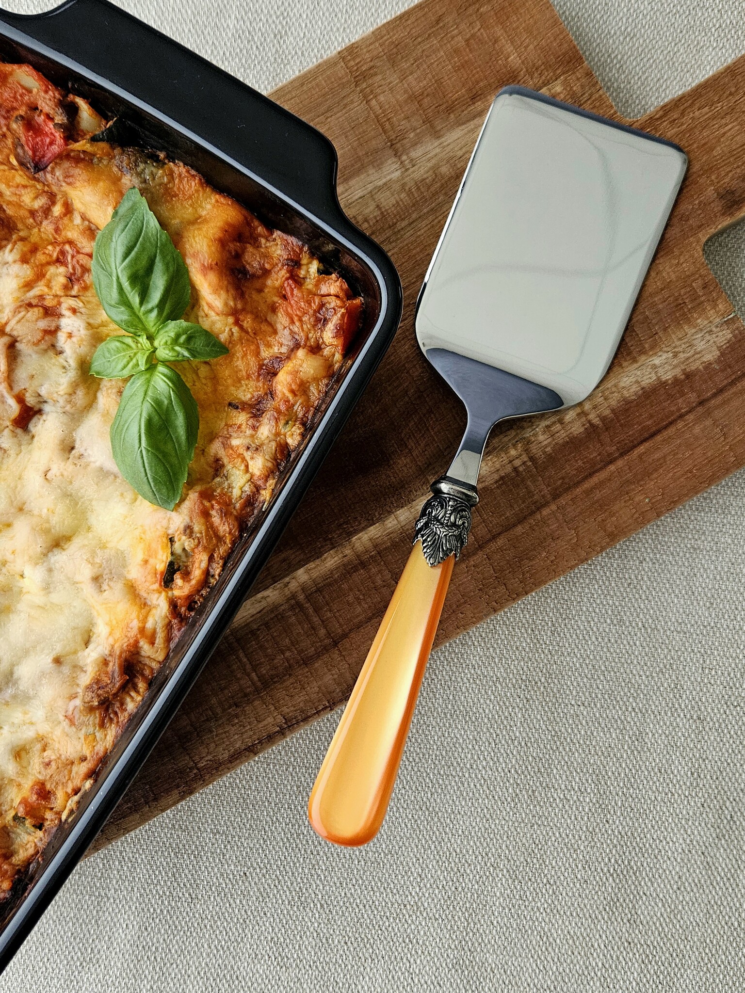 Lasagne server, Orange (mother-of-pearl sheen)