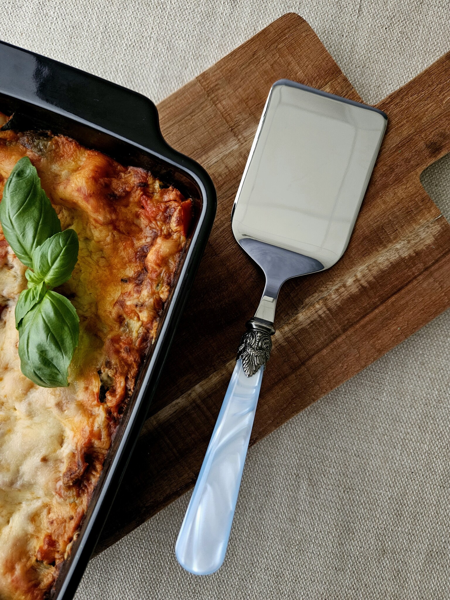 Pelle à lasagne, Bleu Clair (éclat nacré)