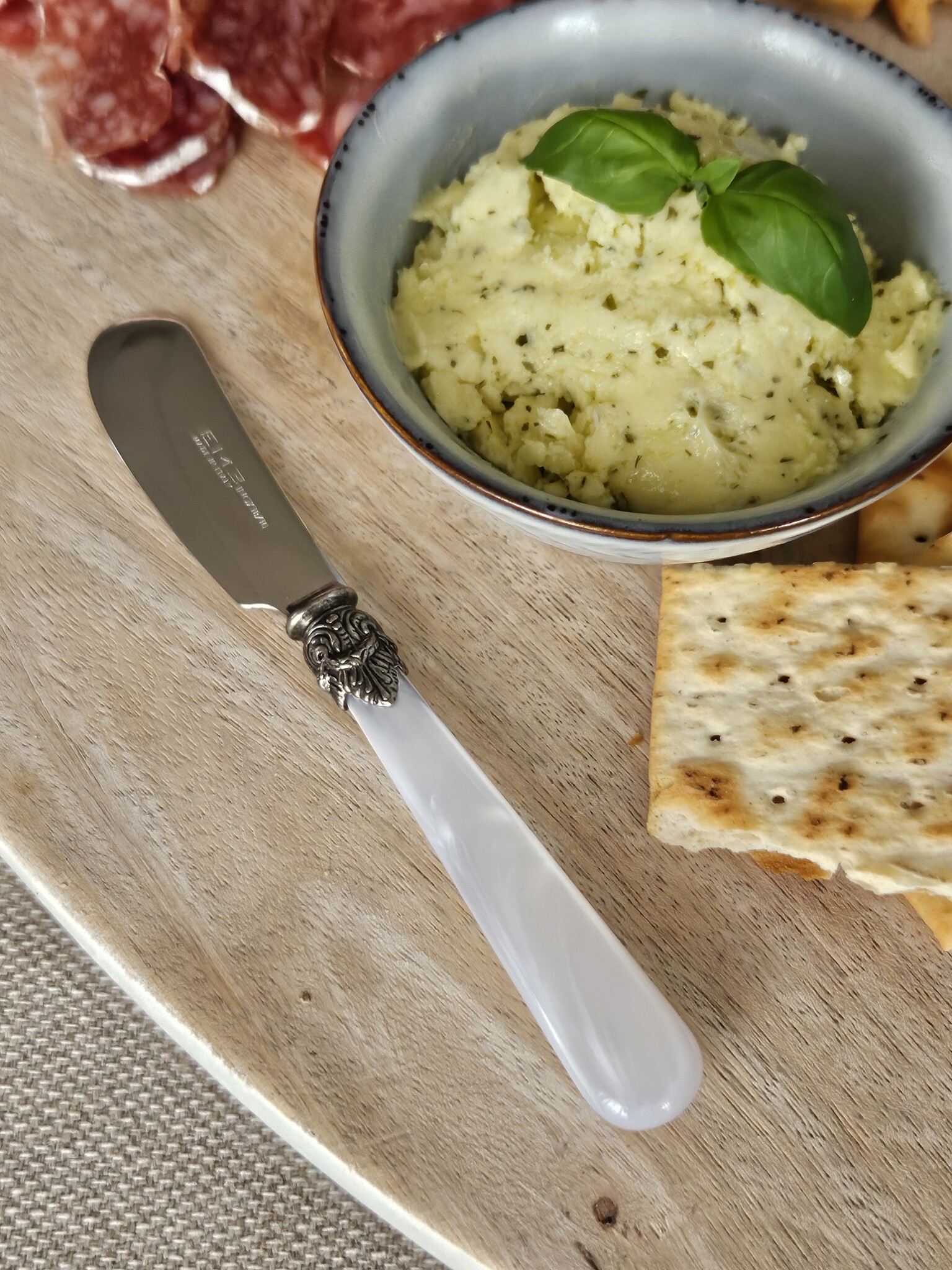 Butter knife, White (mother-of-pearl), 5,3 inch