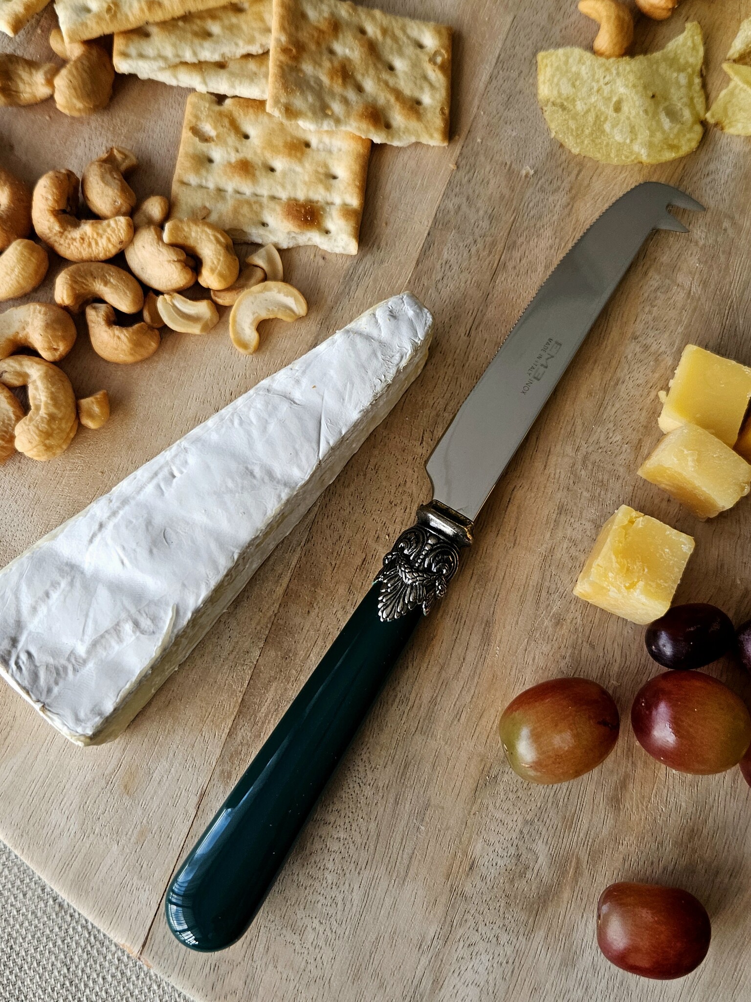 Cheese knife, Green (matte)