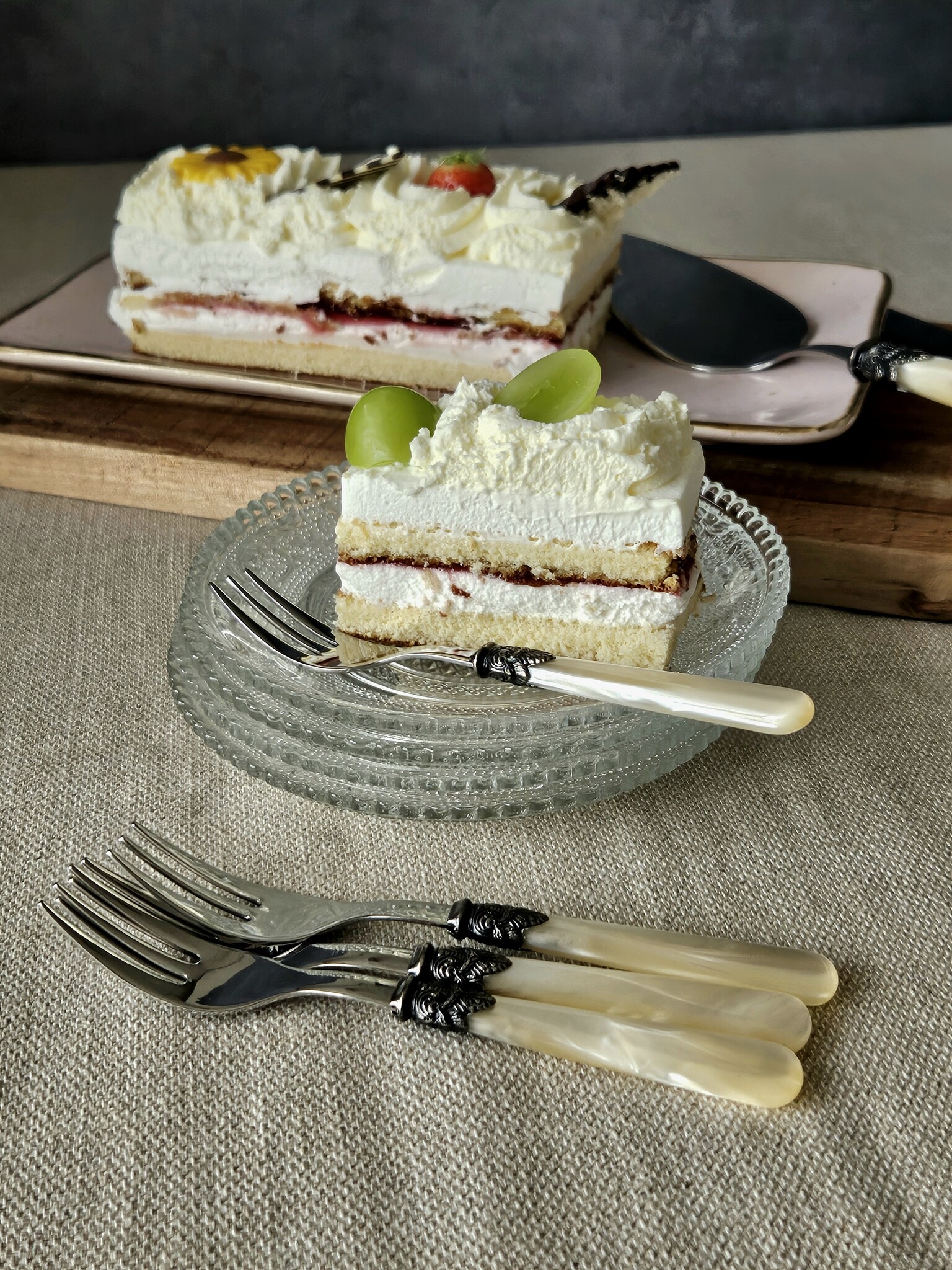 Kuchengabel / Tortengabel, Elfenbein mit Perlmutt