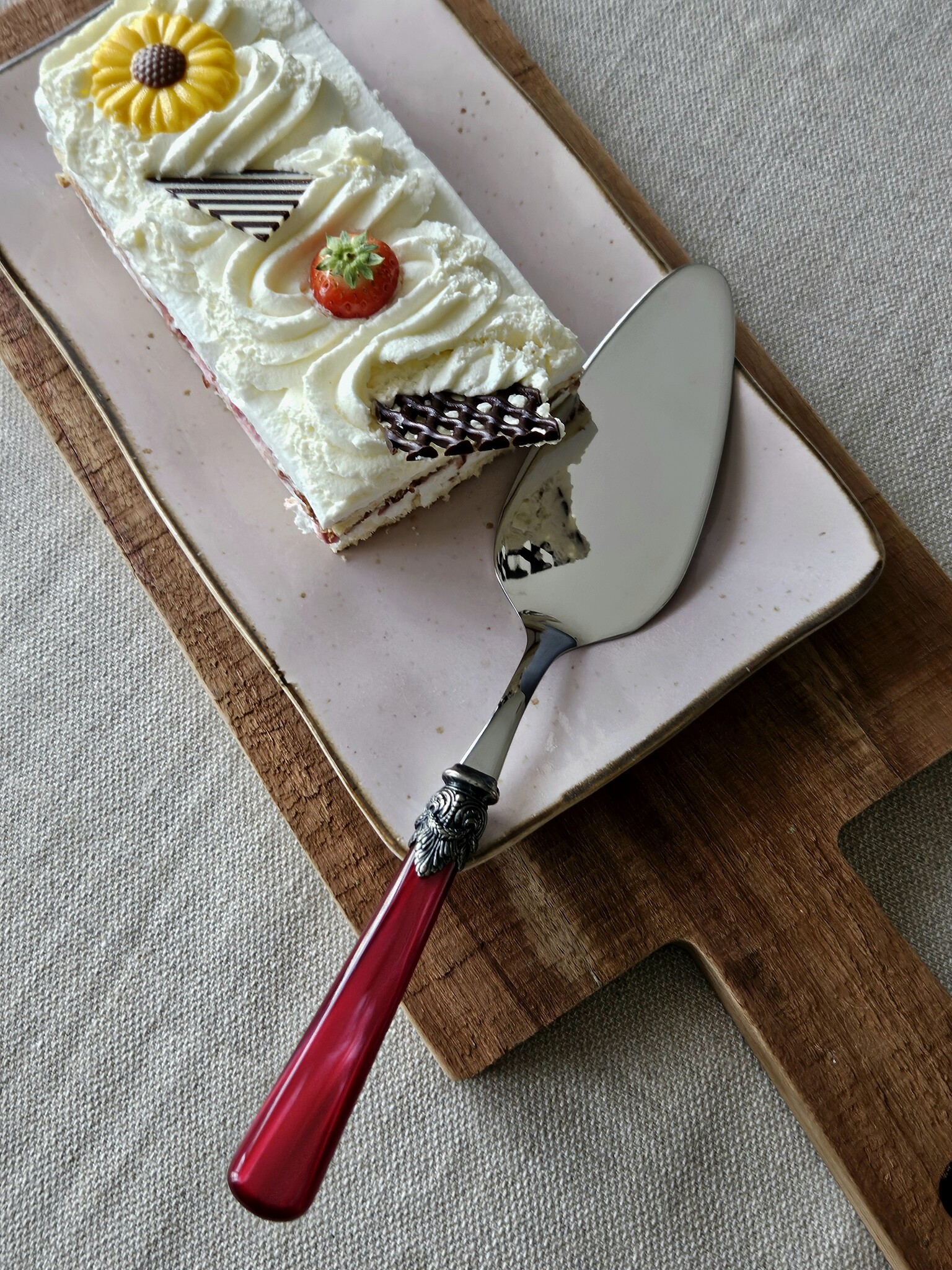 Pelle à gâteau, Rouge (nacré)