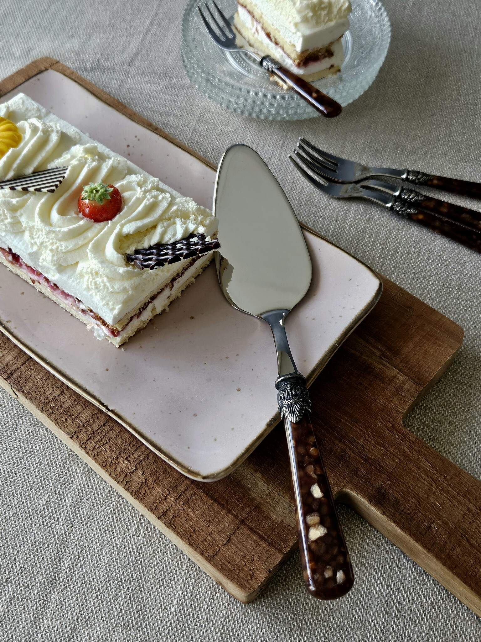 Pelle à gâteau, Marron (motif tortue)
