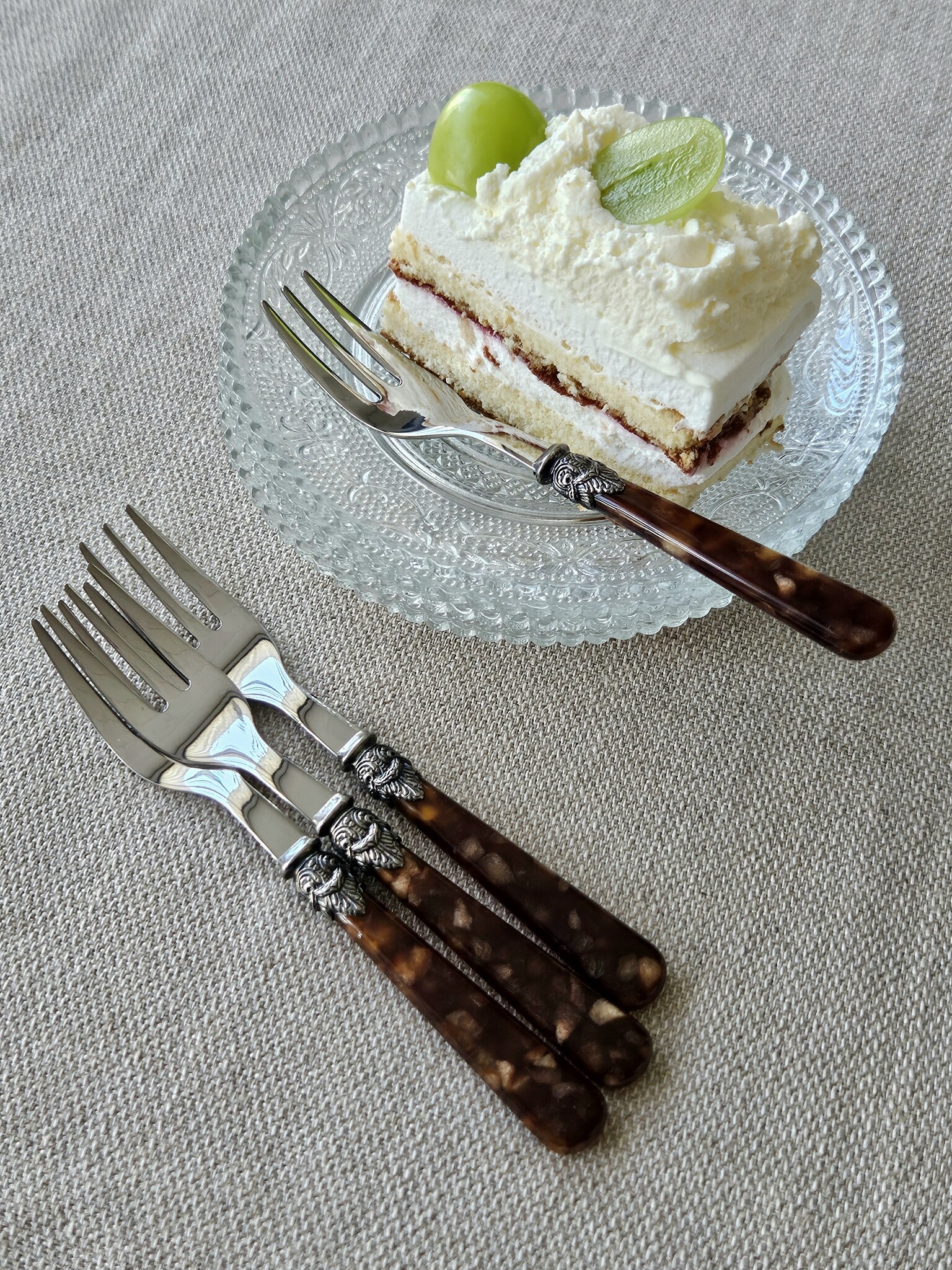 Cake fork, Brown (turtle motif)