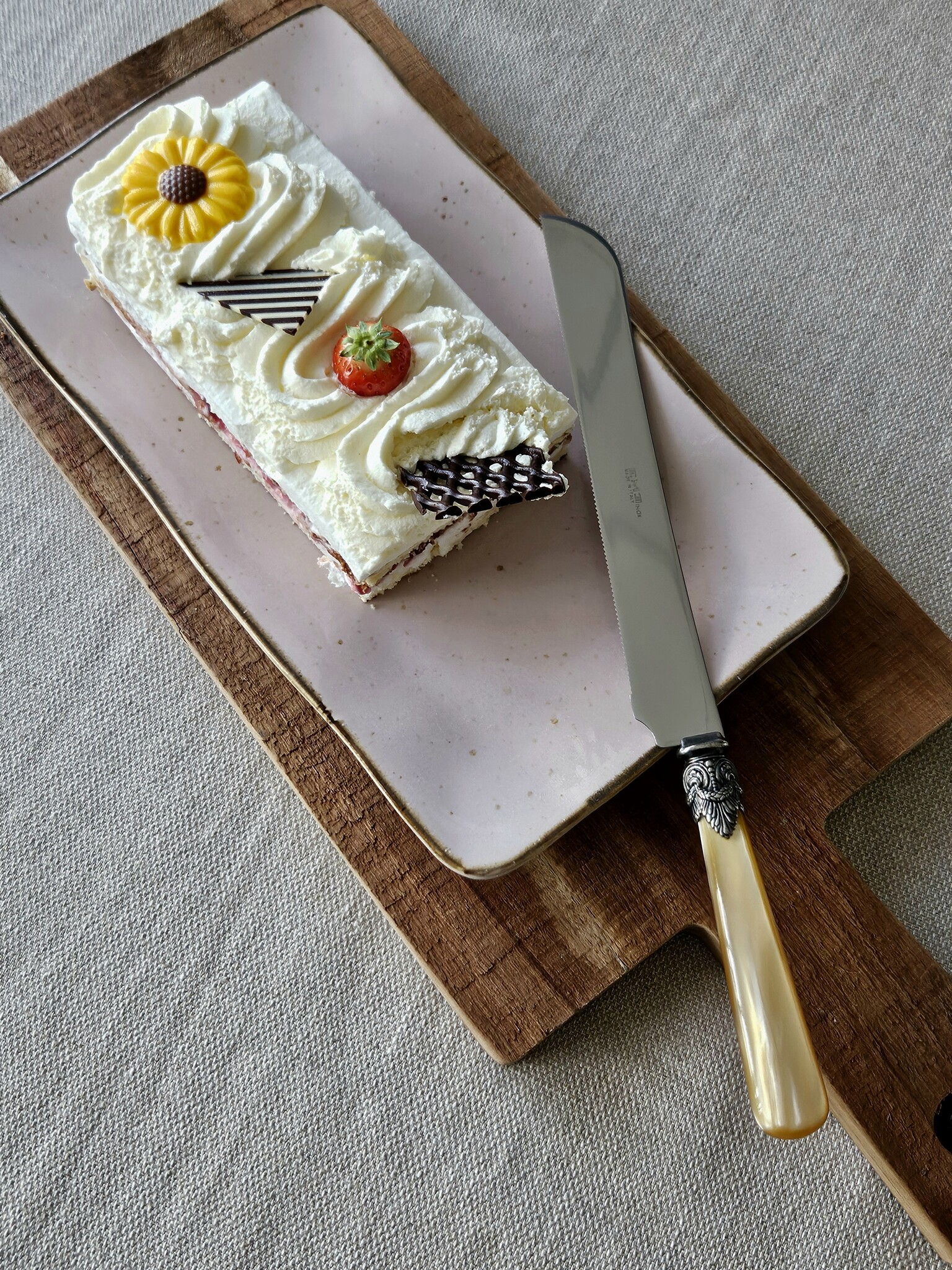 Taartmes, met Honing handvat (parelmoer), EME Napoleon