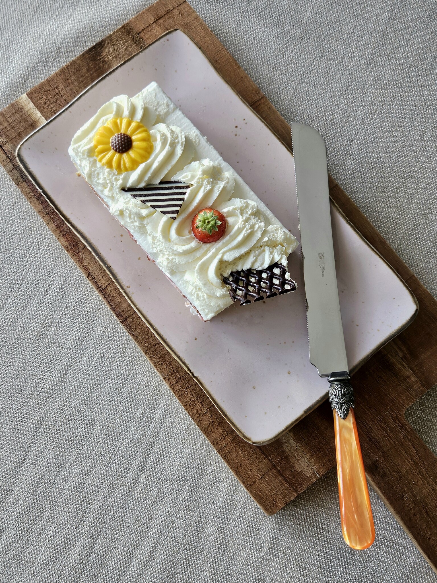 Cuchillo para pan / Cuchillo de Tarta, con mango Naranja (brillo nácar)