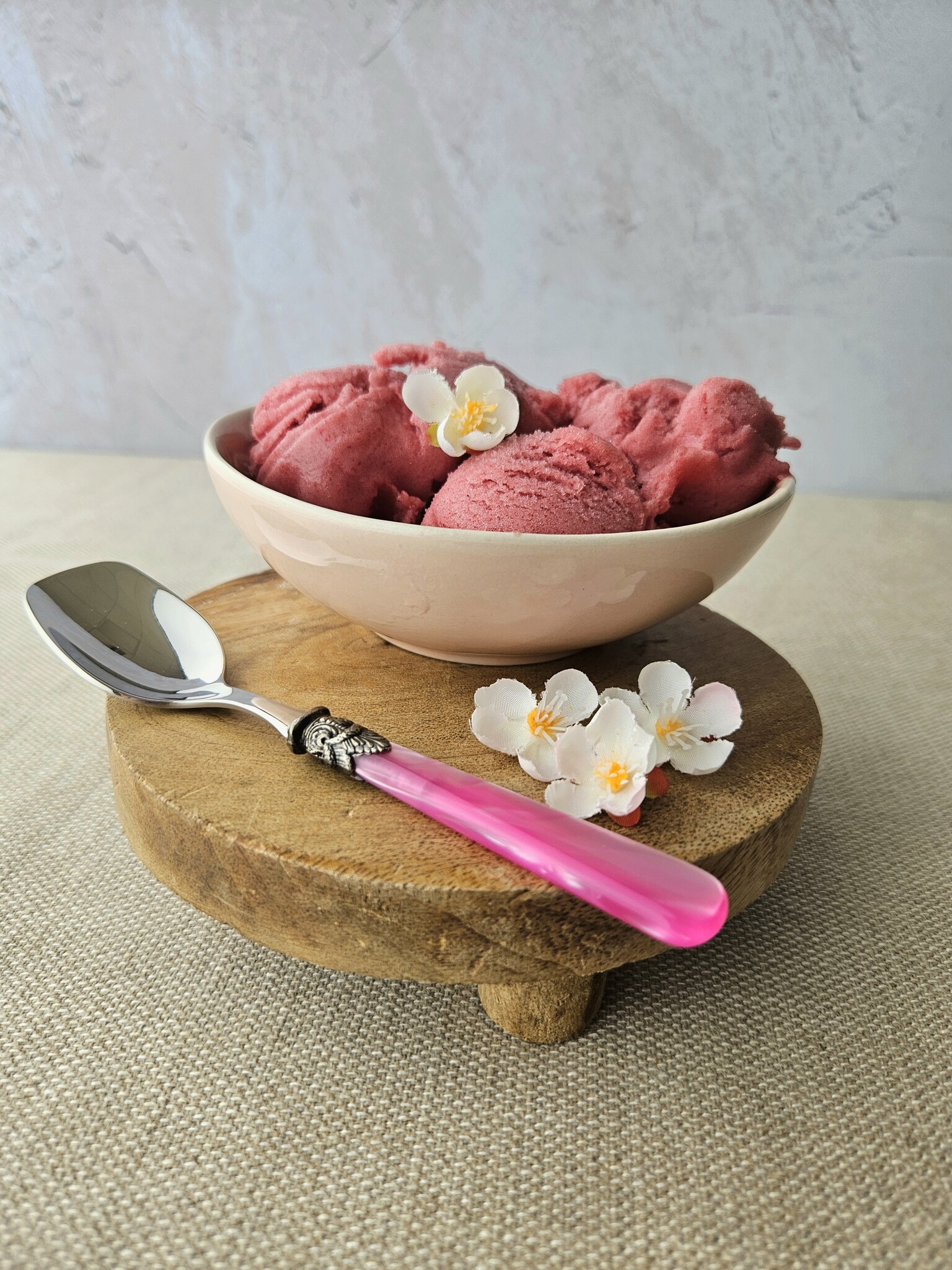 Cuchara para Helado, con mango Fucsia (nácar)