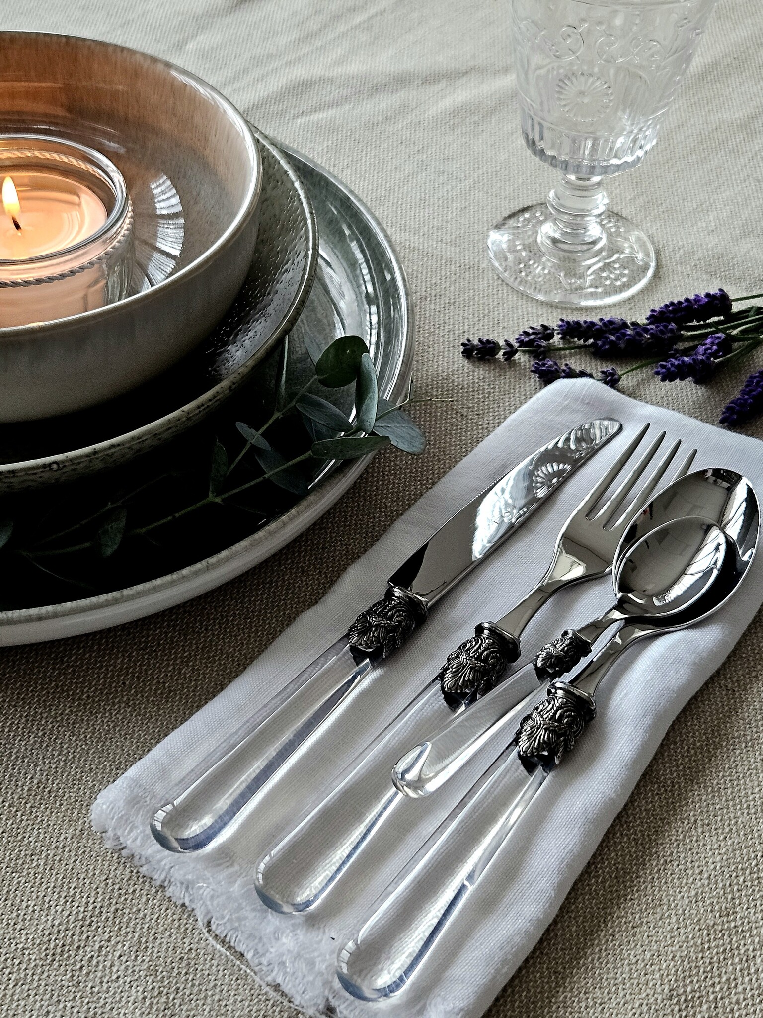 Besteckkasten, Transparente