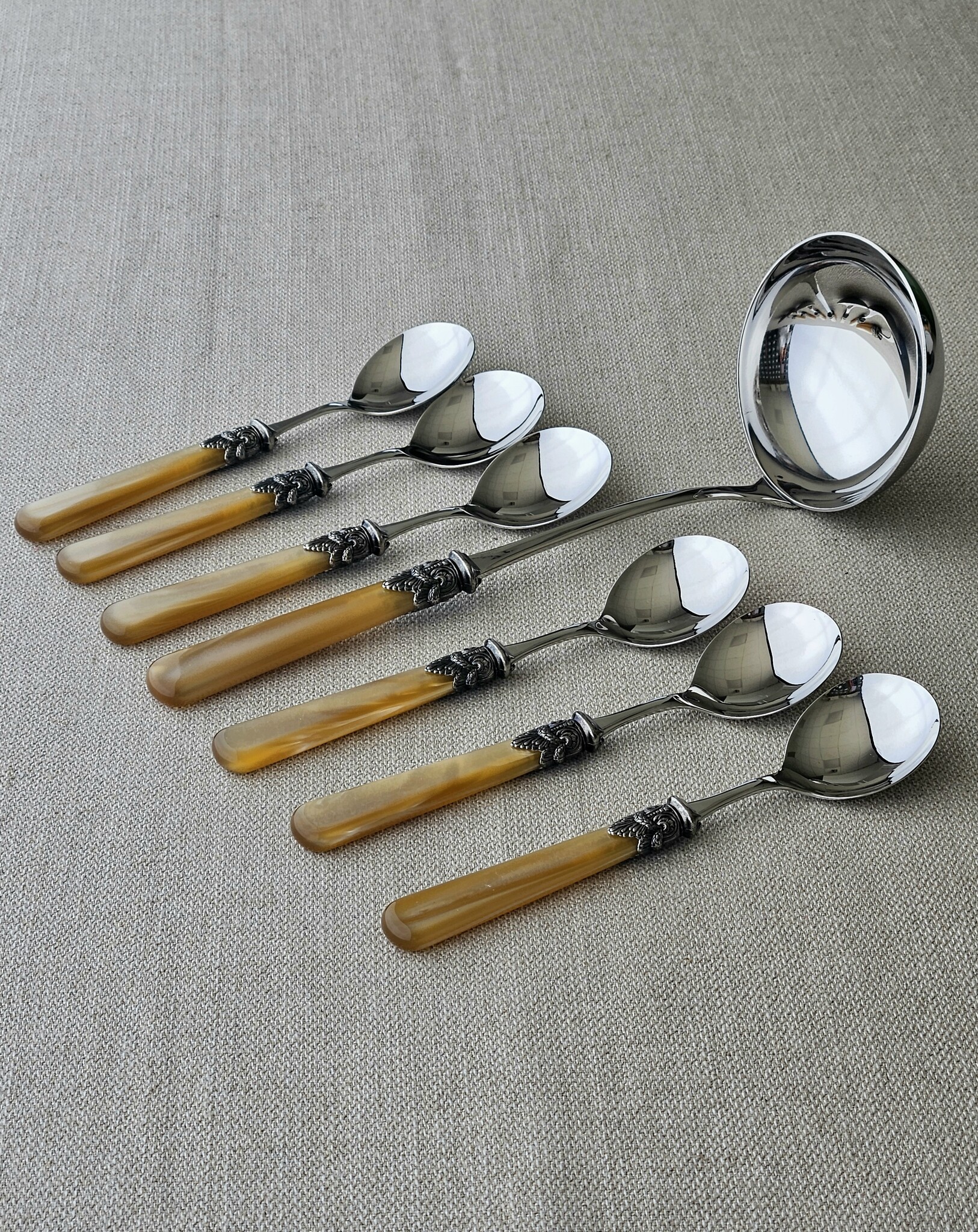 Juego de Cubiertos para Sopa (7 piezas), Miel Oro (nácar)