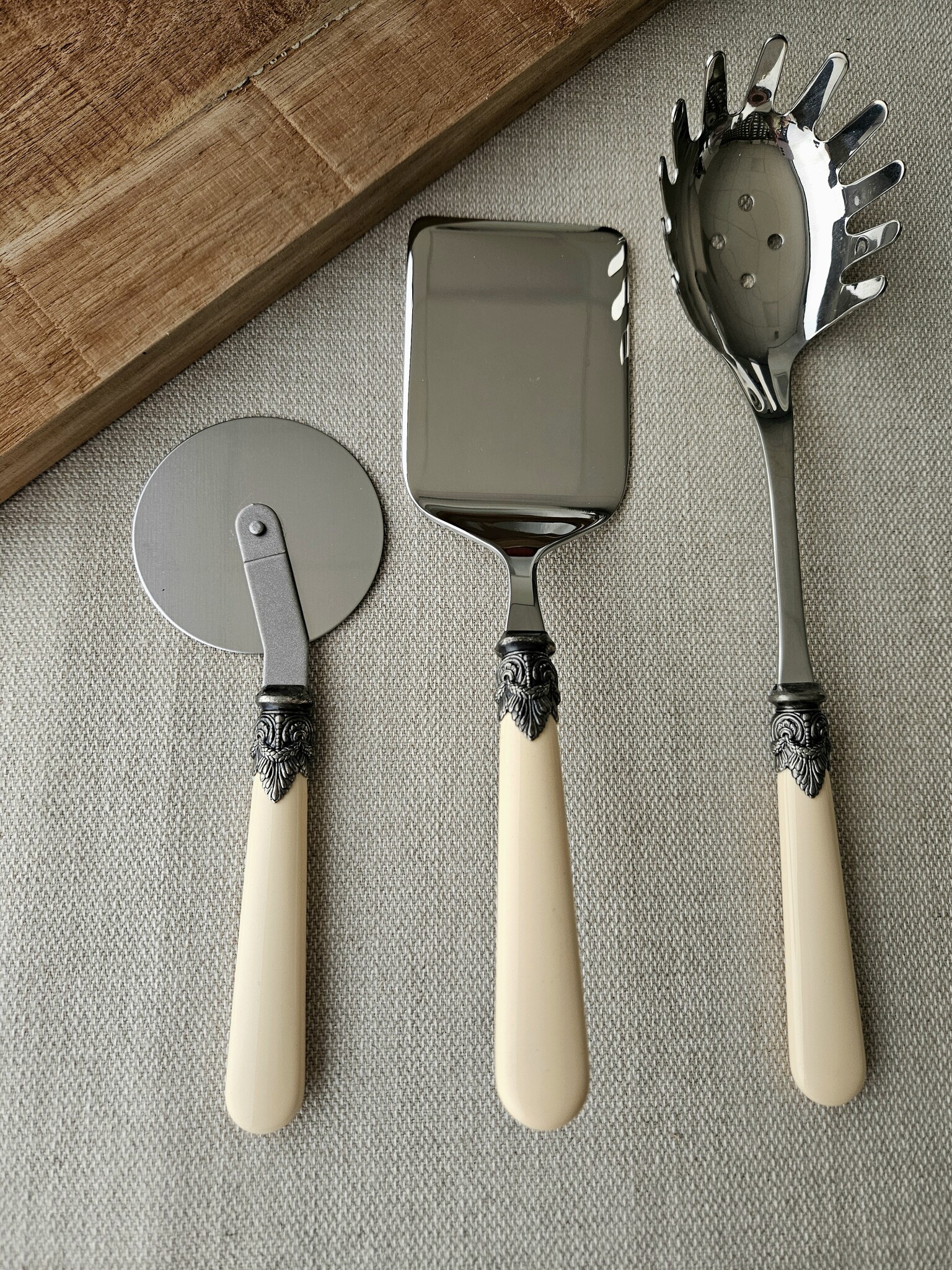 Pasta serving set, Ivory (plain)