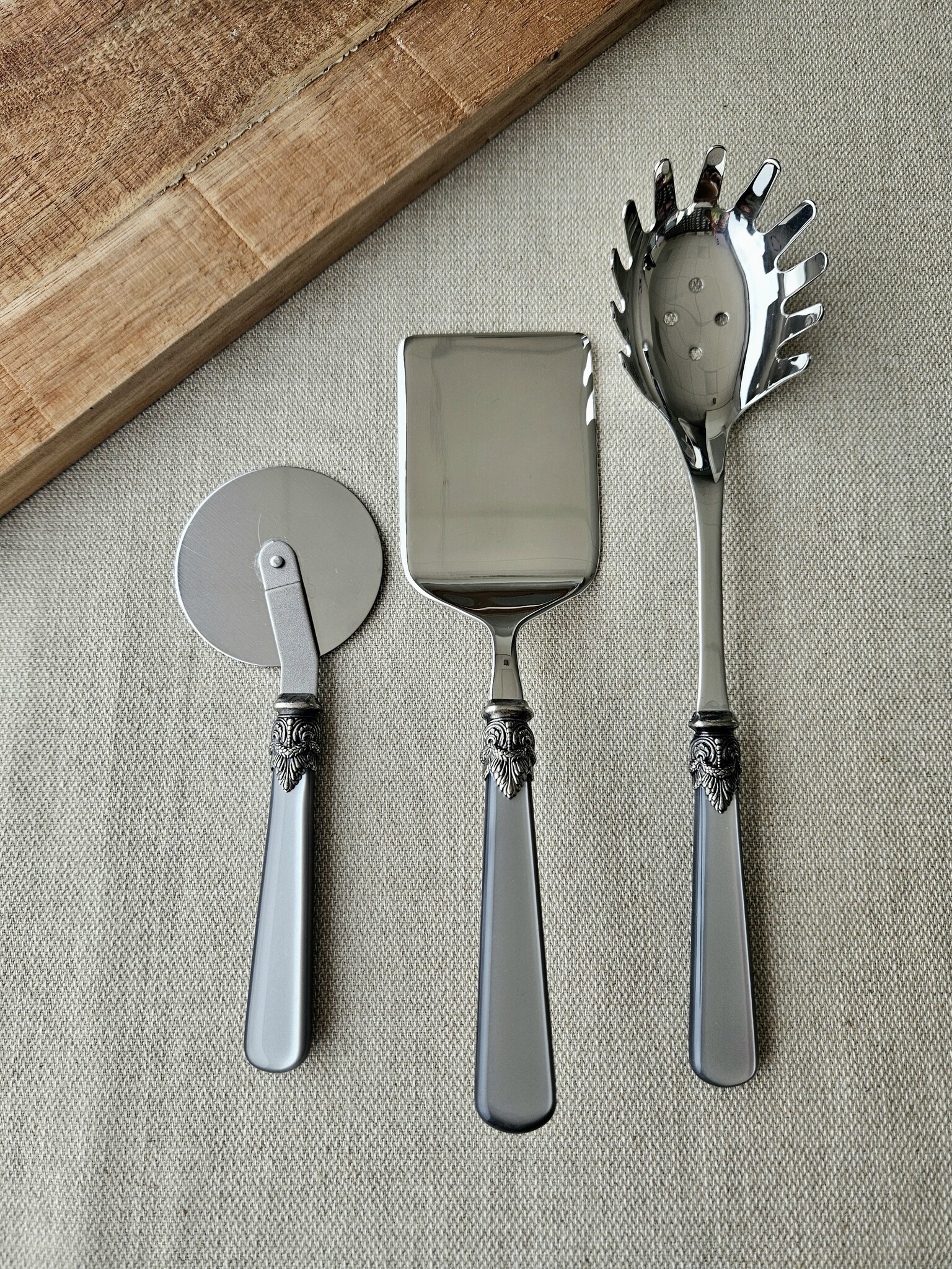 Ensemble de service à pâtes, Gris (éclat nacré)