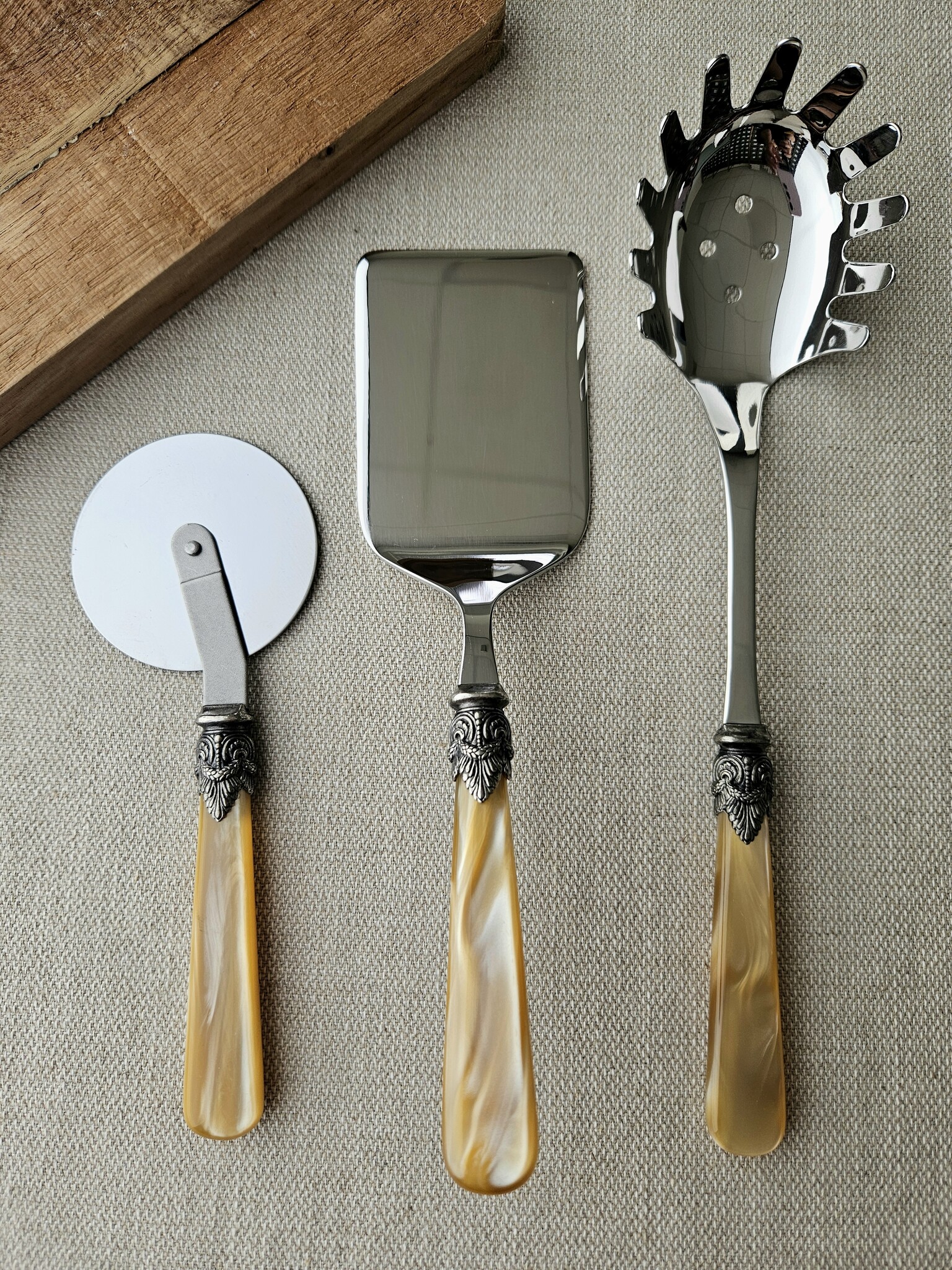 Pasta Besteckset, 3-teilig, Honig Gold (perlmuttglanz)