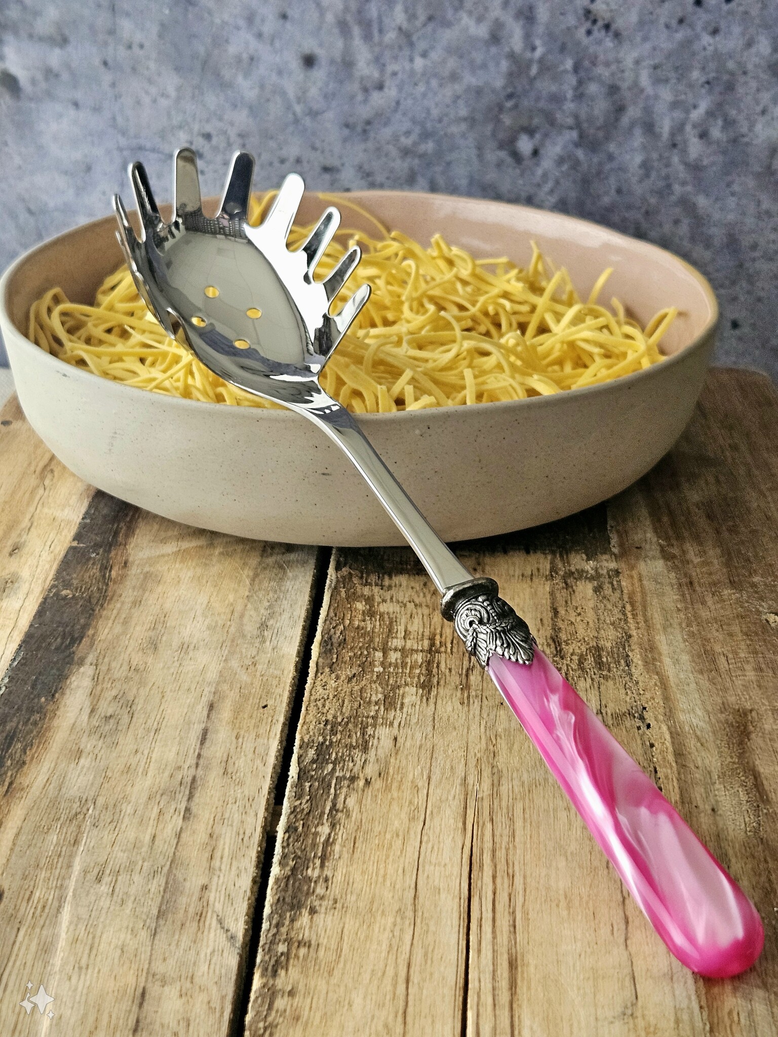 Pasta serving set, Fuchsia (mother-of-pearl)