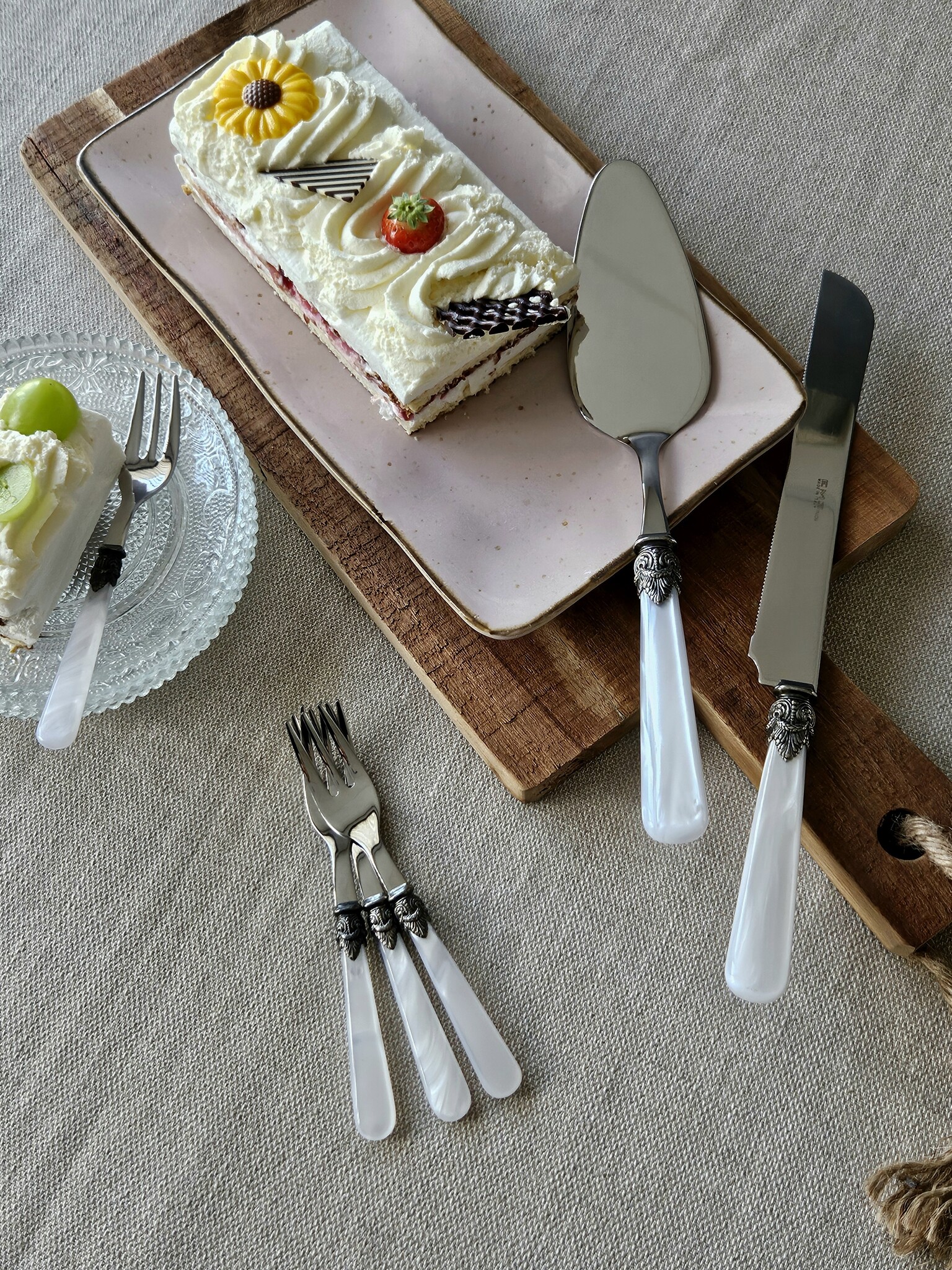 Tortenbesteckset (8-teilig), Weiß (perlmuttglanz)