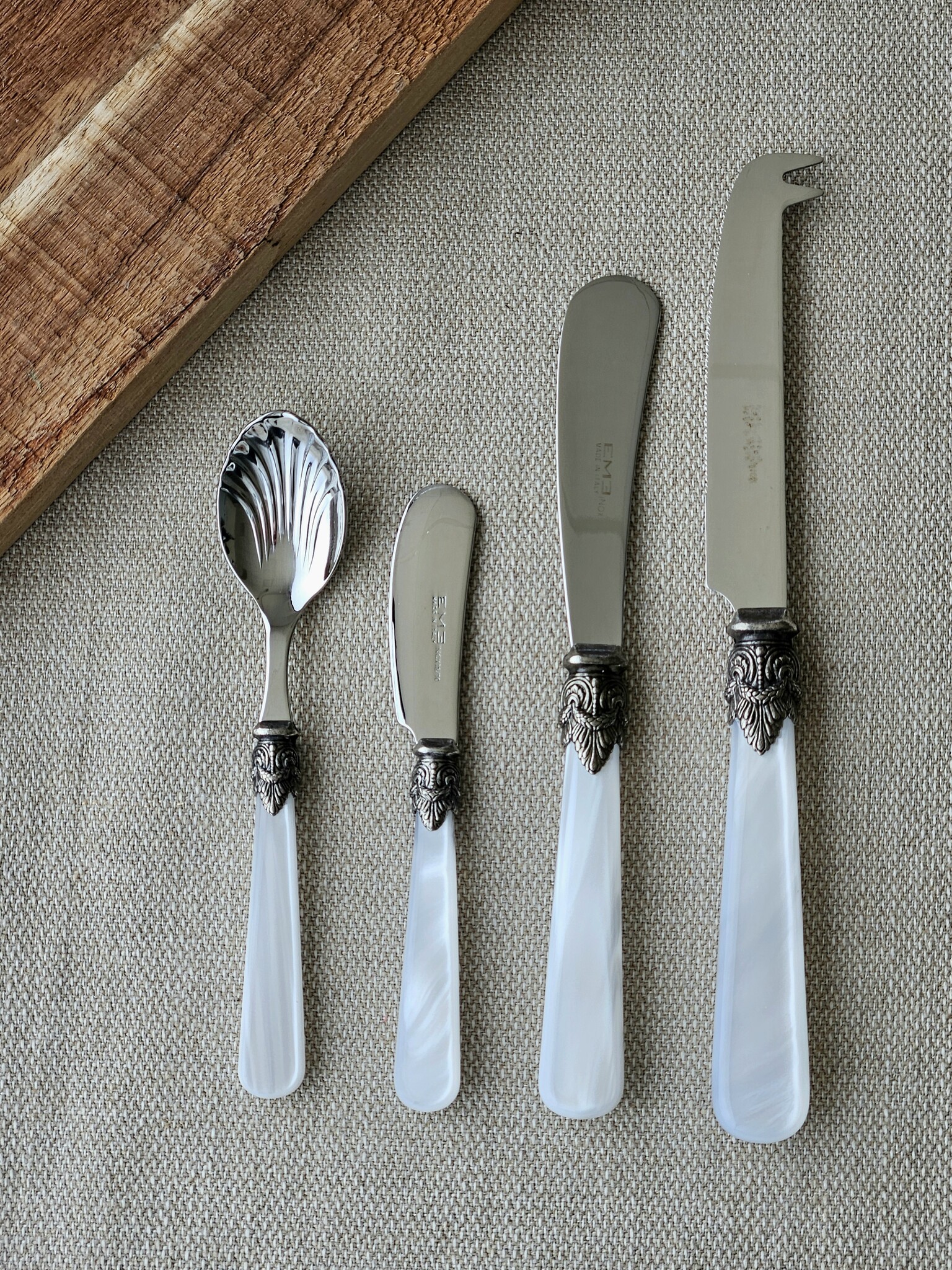 Tapas Besteckset, 4-teilig, Weiß (perlmutt)