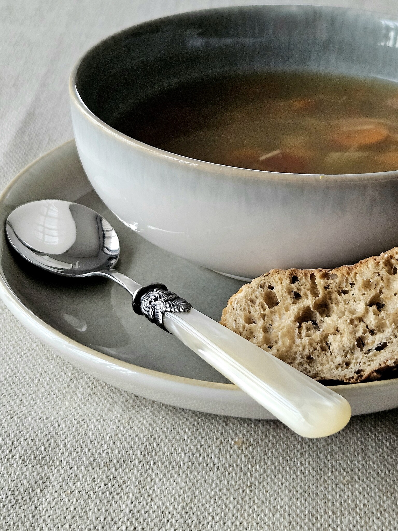 Soup cutlery set (7-piece), Ivory (mother-of-pearl sheen)