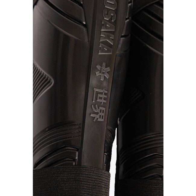 Osaka Shinguard Iconic Black